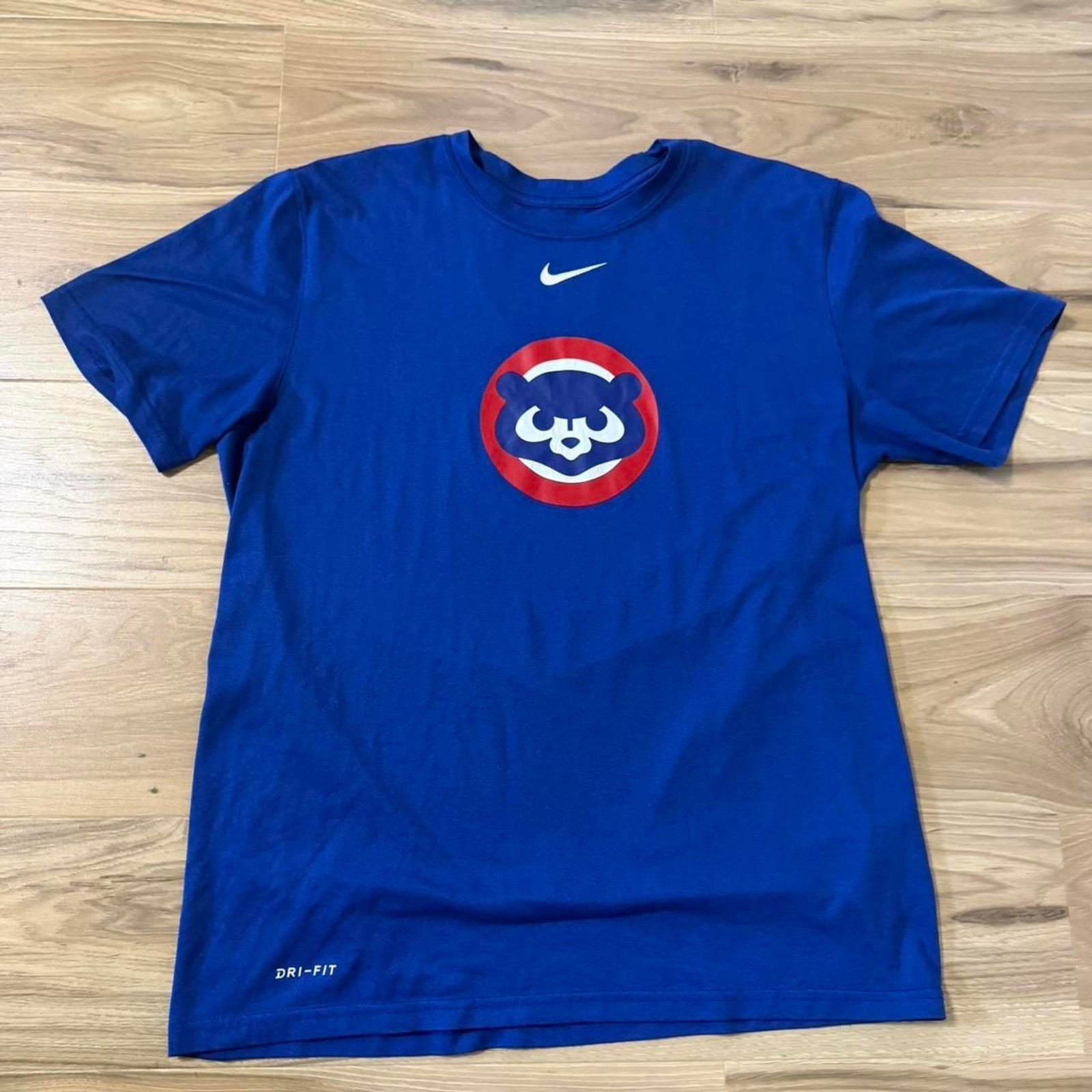 Nike Center Swoosh Chicago Cubs MLB Baseball Summer blue Tee Size Medium