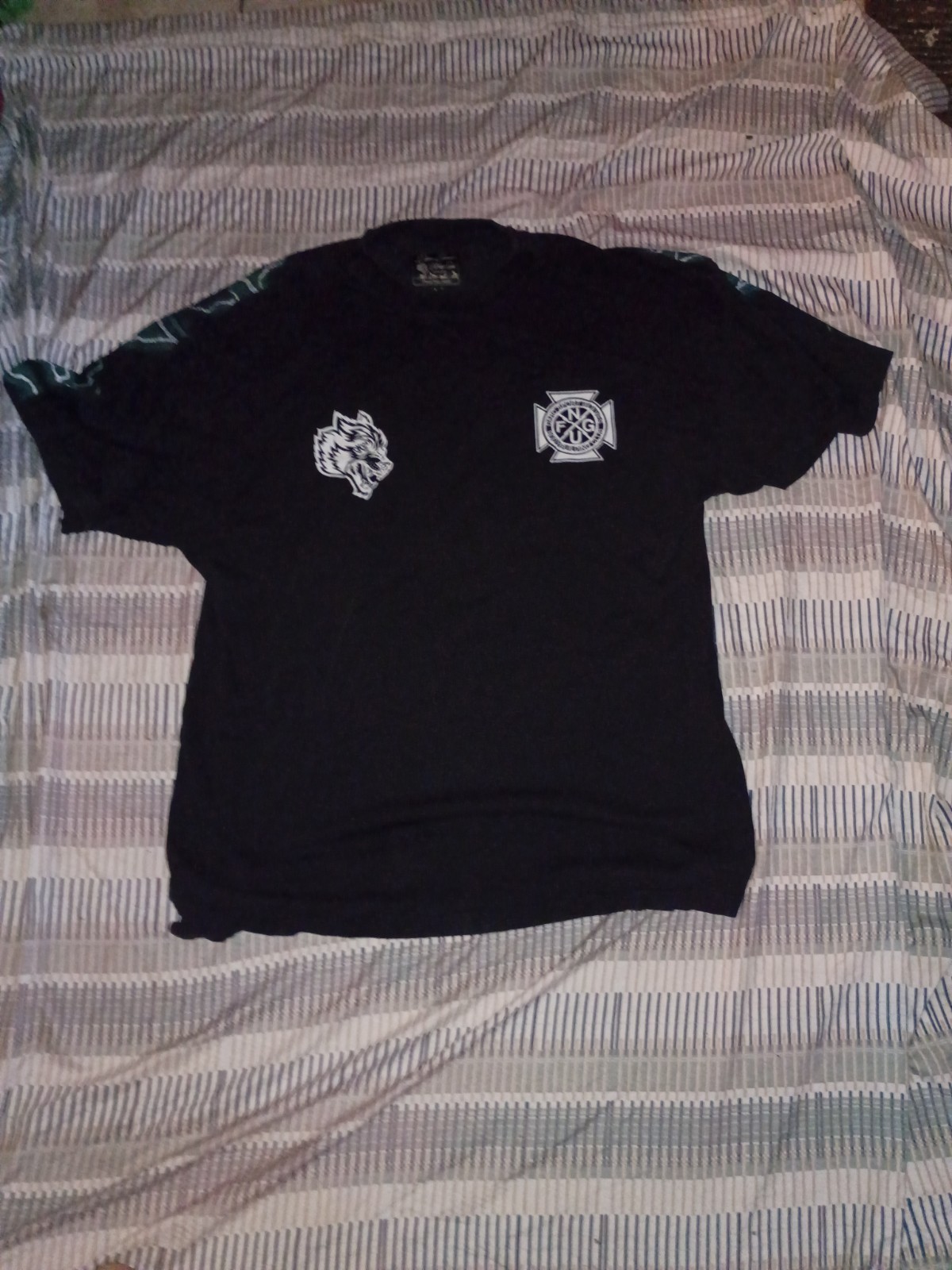 Darc Sport Wolves Black Shirt Men’s Large Gym