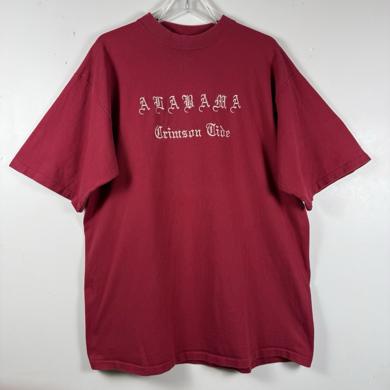 VTG Alabama Crimson Tide Gothic Embroidered Single Stitch Tshirt Size XL Red USA