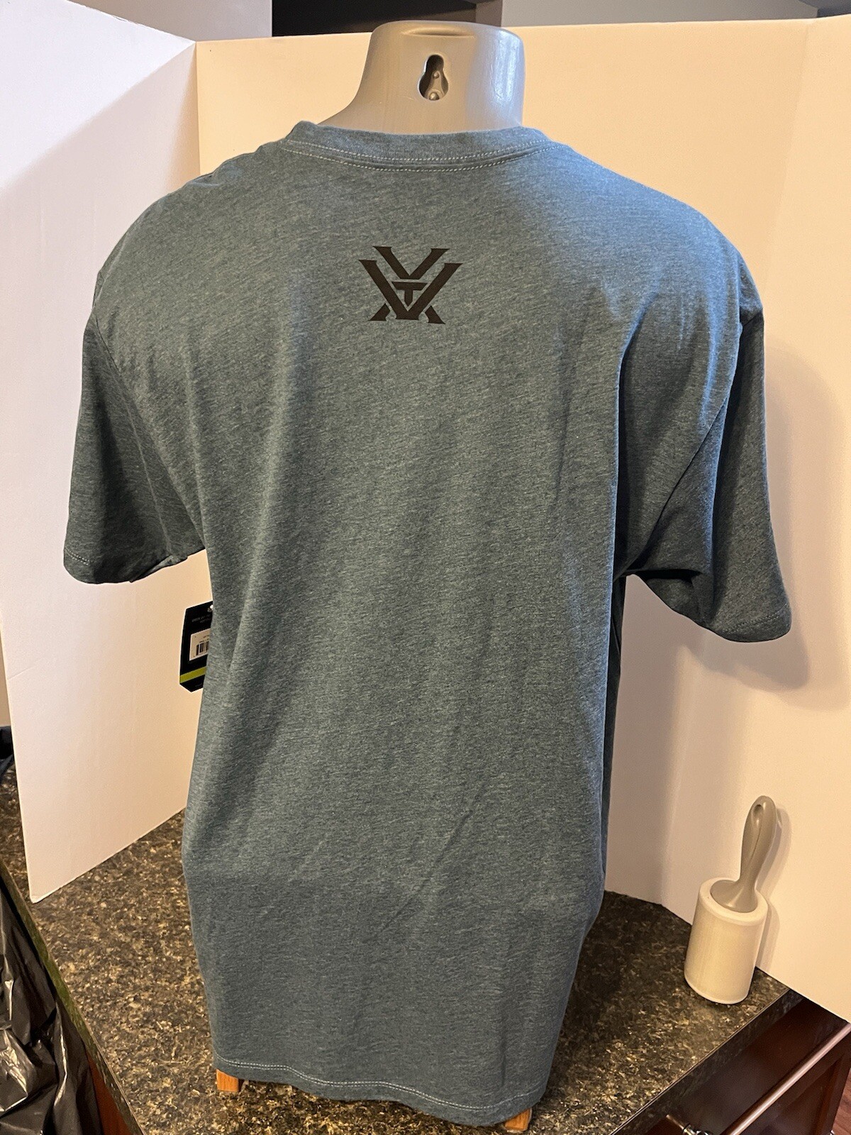 Vortex Optics Logo Men’s SS T-Shirt Blue Teal Cotton Poly – Athletic Cut – NWT