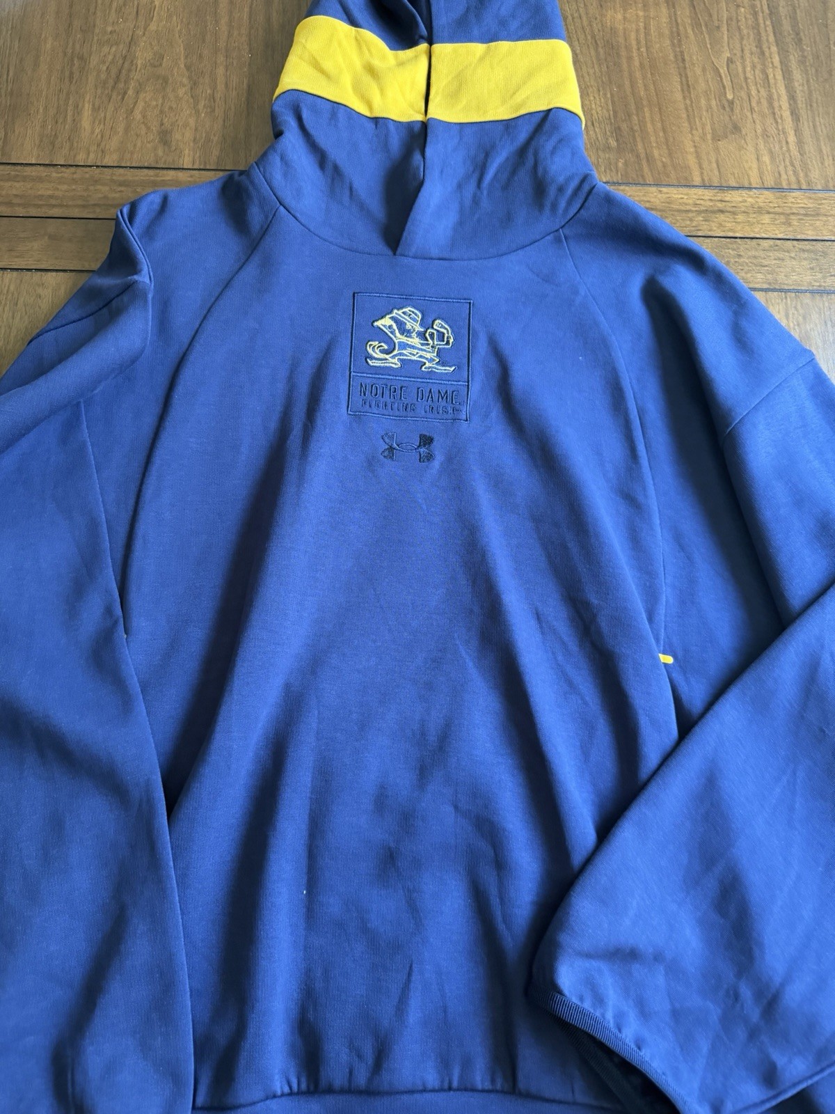 Under Armour Notre Dame Navy Blue Camo Mens Large Hooded Sweatshirt LS NWT