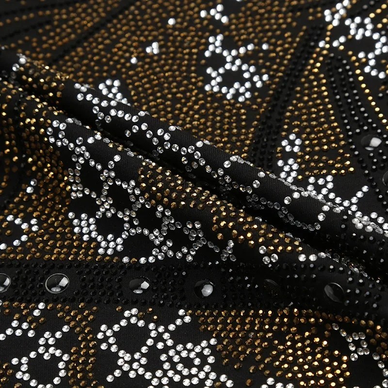 New Men Luxury Diamond Horse Rhinestones Fashion Black T-Shirt High Quality