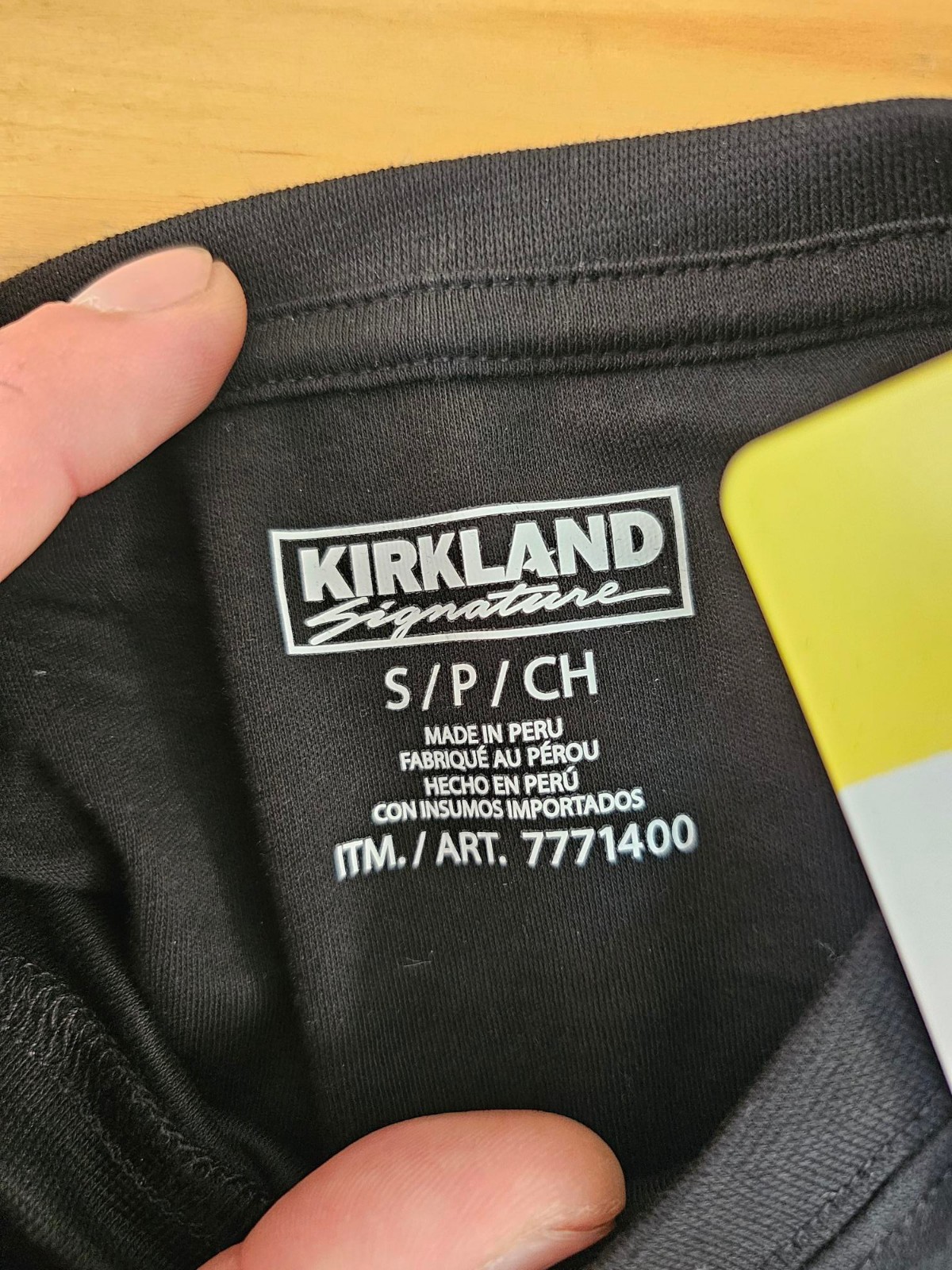 S / SMALL – BLACK – Kirkland Signature Men’s 100% Pima Cotton T-Shirt Tee