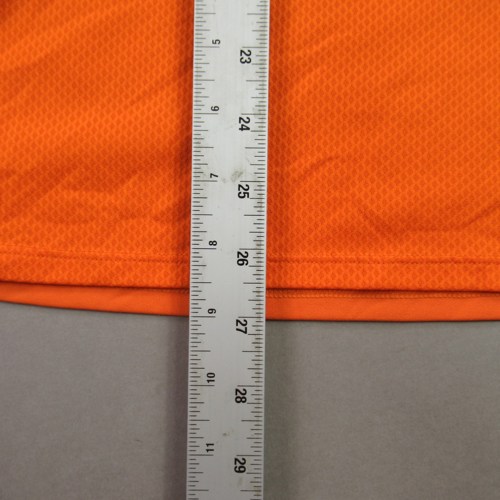 Patagonia Shirt Mens Medium Orange Short Sleeve Crew Neck Lightweight Stretch