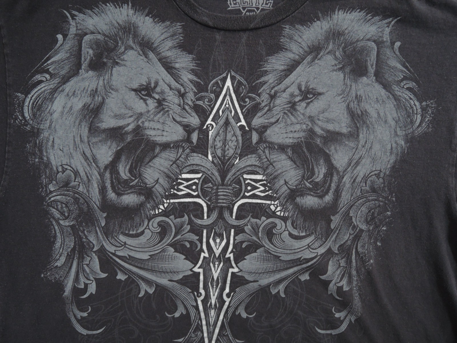 VINTAGE MMA Elite Shirt Mens 2XXL XXL Black Graphic Lion Cross UFC Fighting