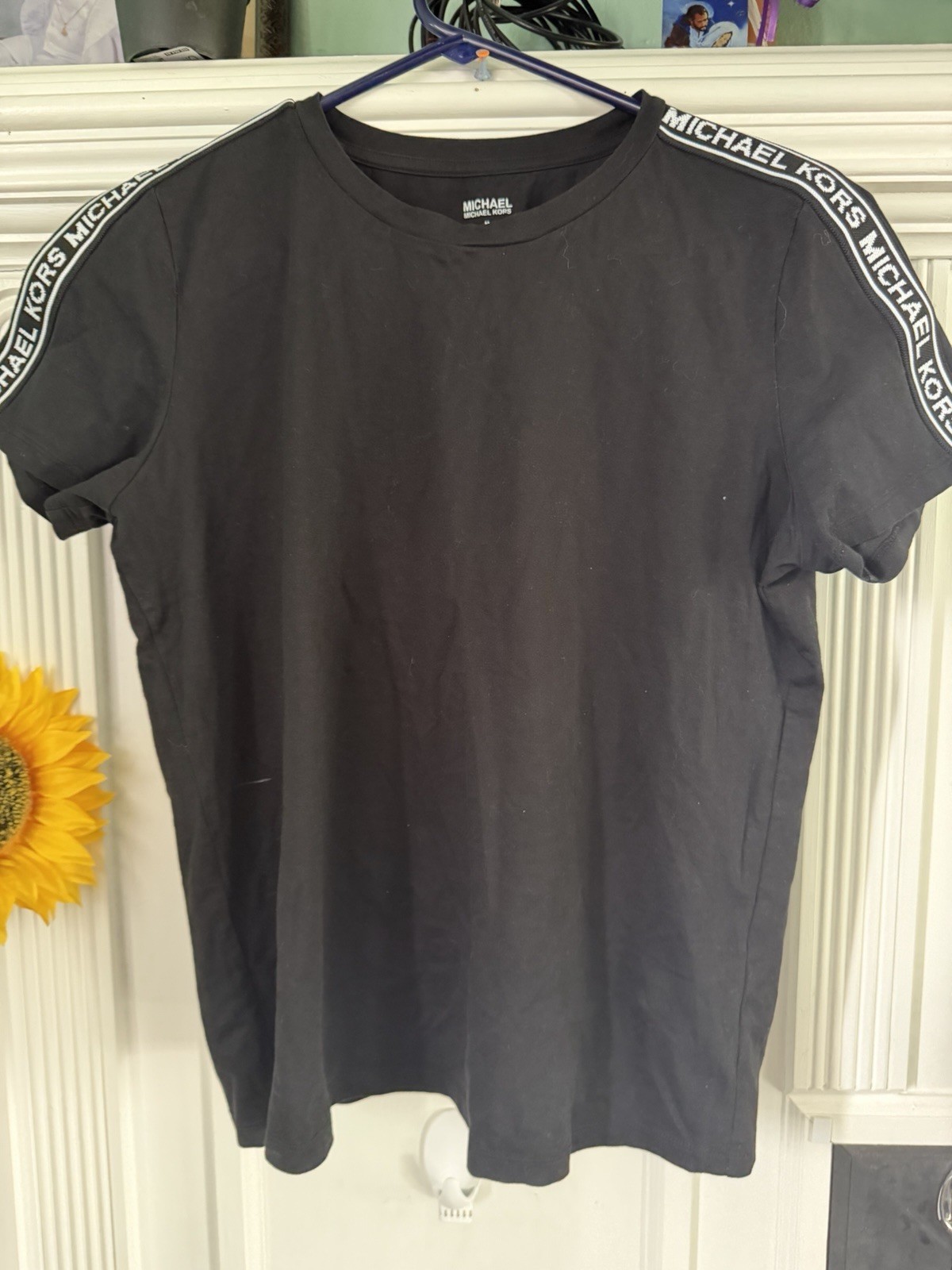 Michael Kors Men’s M Black Crew Neck Short Sleeve Solid Logo Accent T-Shirt
