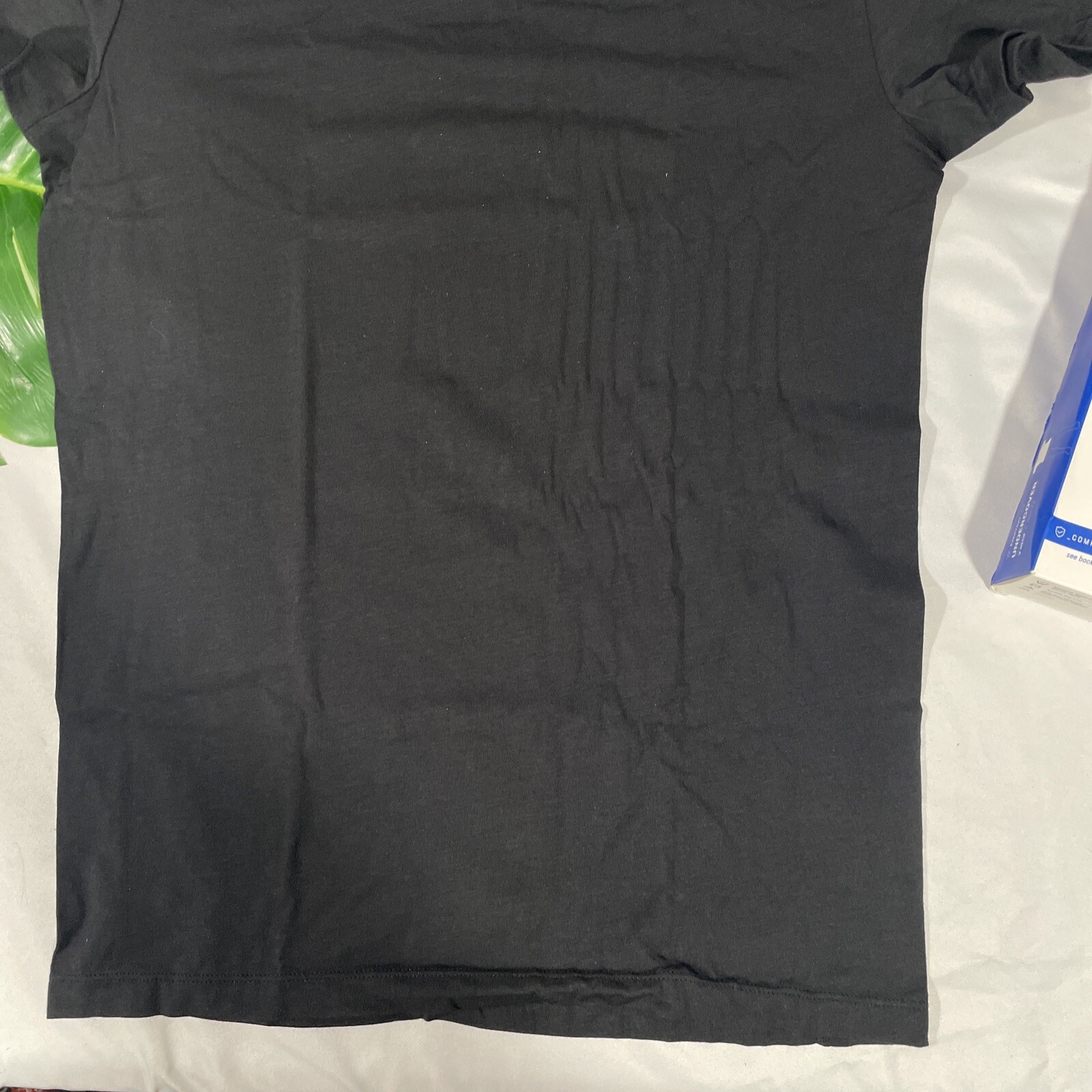 NIB $35 SAXX [ Small ] Undercover V-neck Undershirt Top in Black