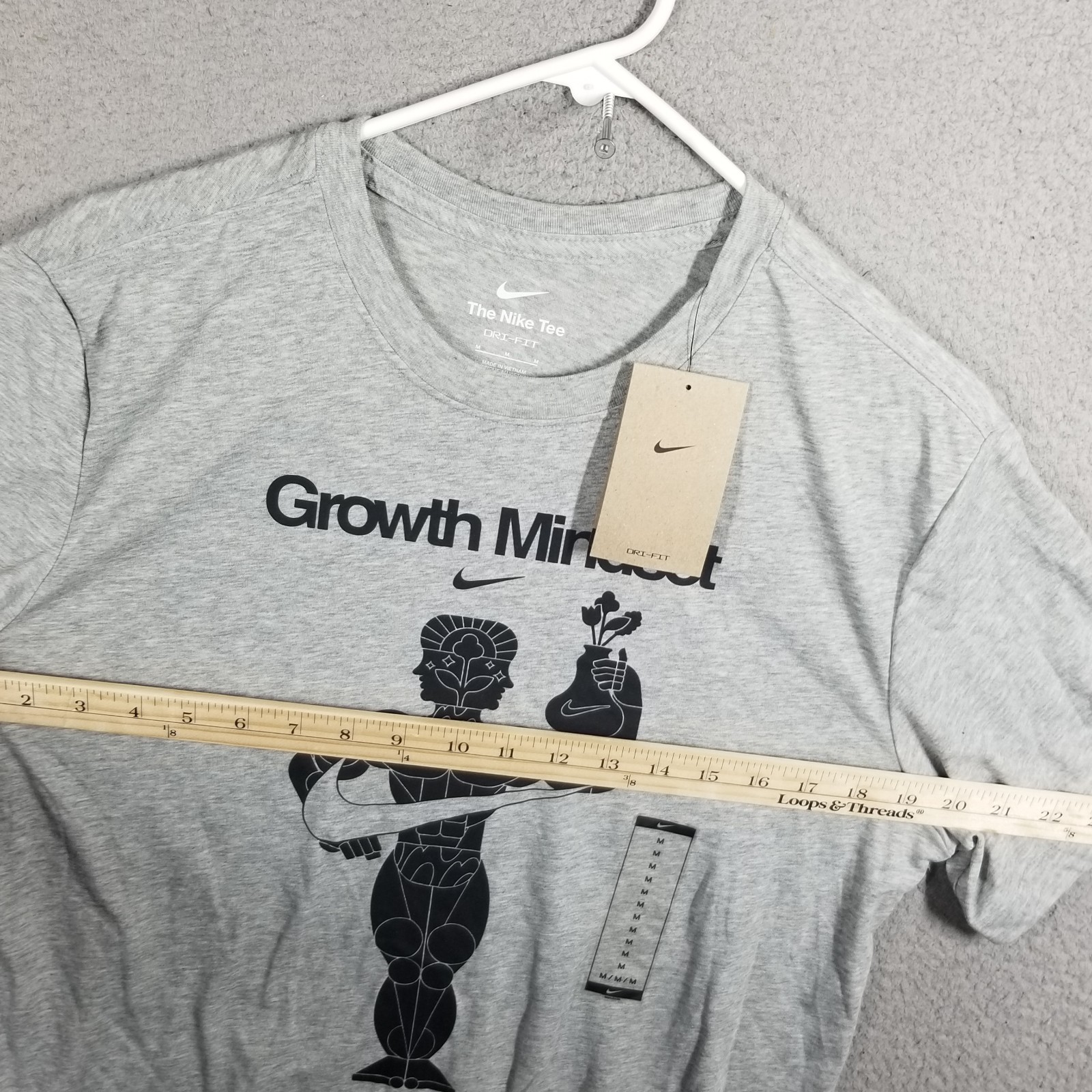 Nike Dri-Fit Graphic Training T-Shirt “Growth Mindset” Grey Mens M (DM6273-083)