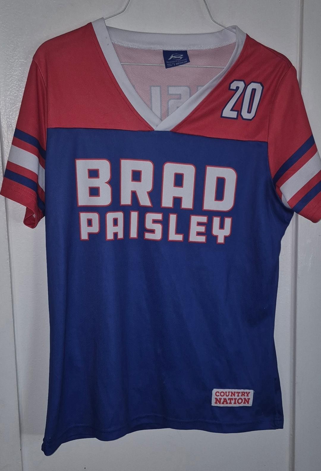 Bard Paisley Woman’s Jersey T Shirt Concert Tour M Medium