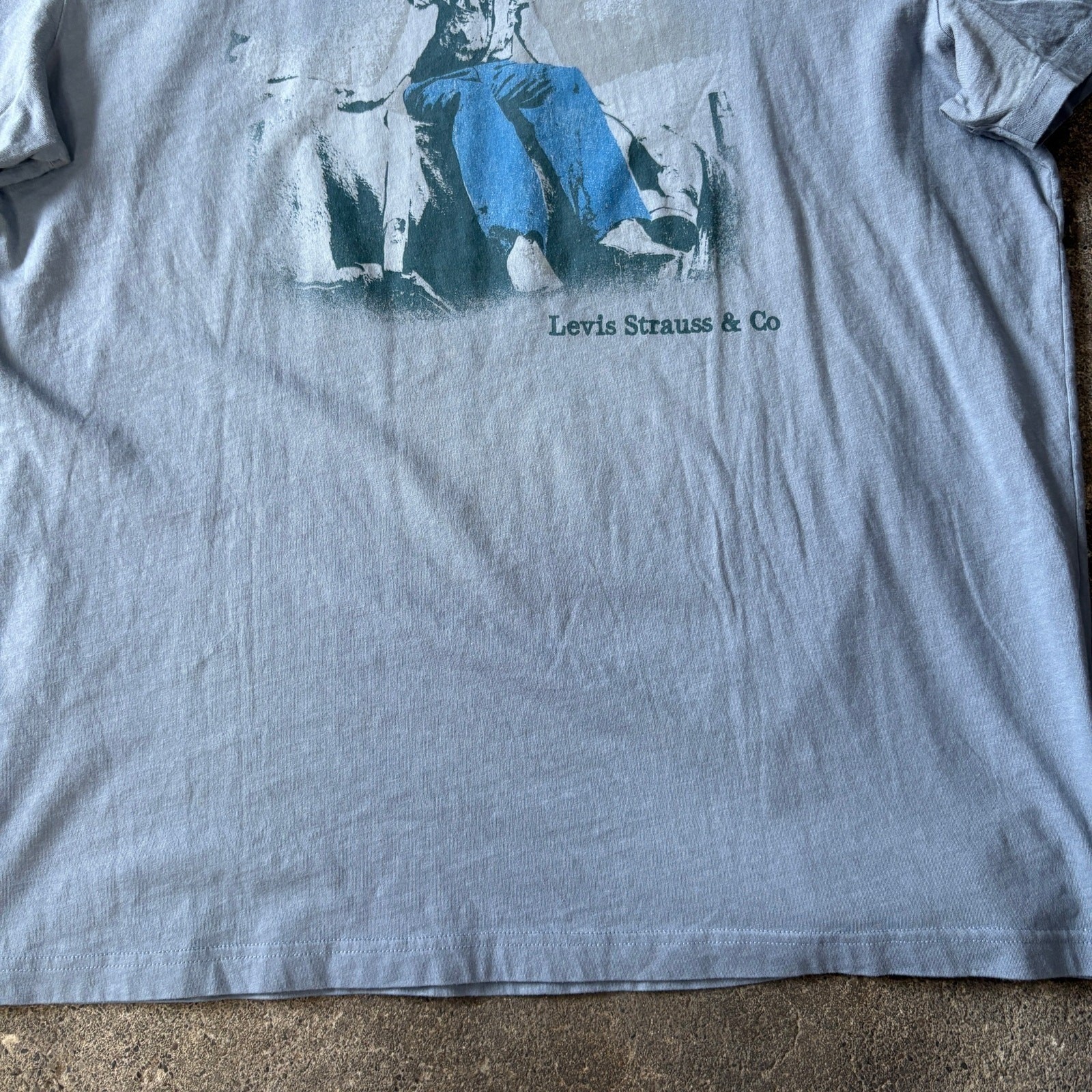 Levi’s Shirt Mens Size XL Extra Large Gray Graphic Farmer 20s Retro Short Sleeve
