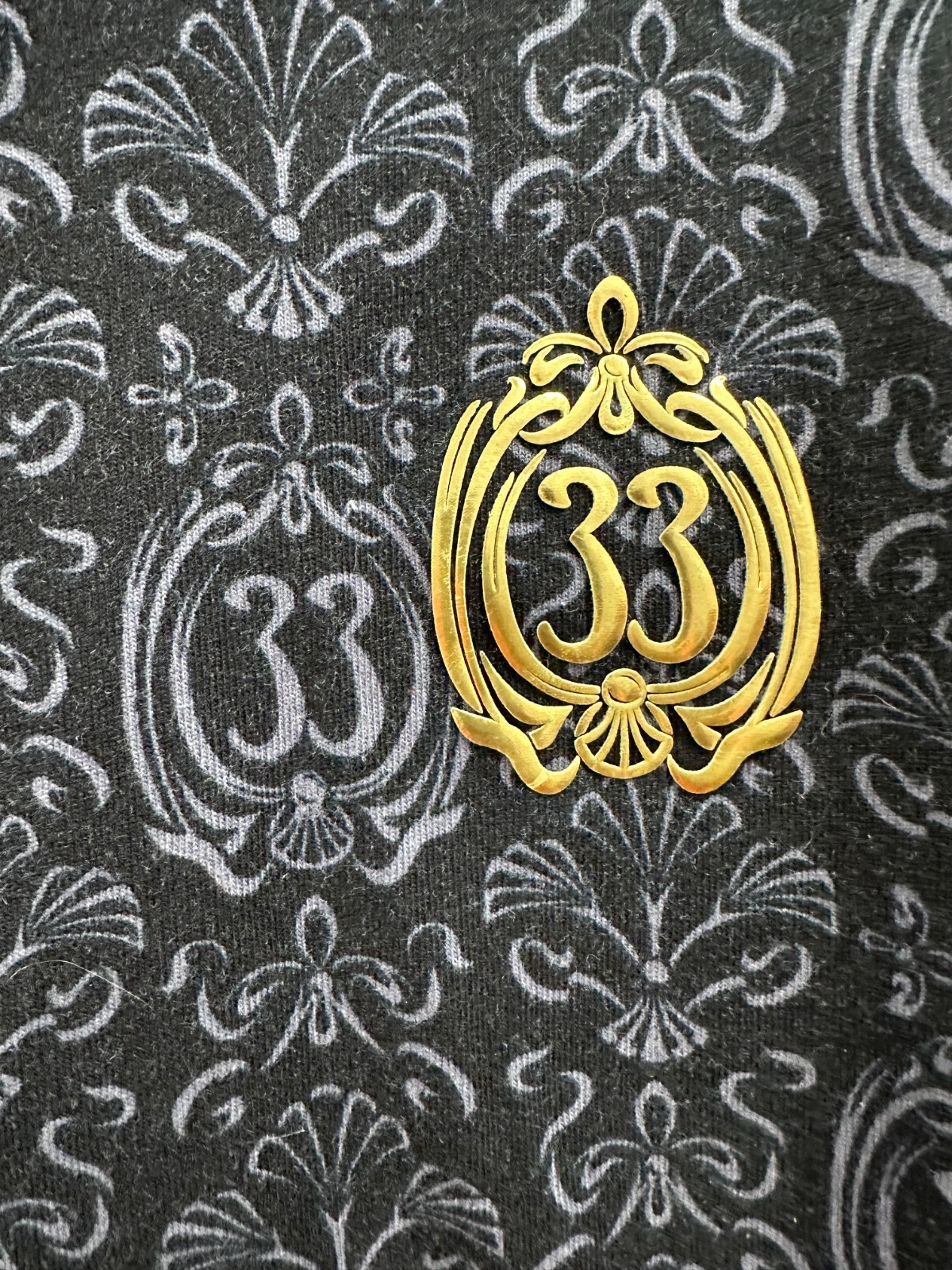 RARE – Disneyland Club 33 Exclusive Black Gold Haunted Mansion Spirt Jersey XXL