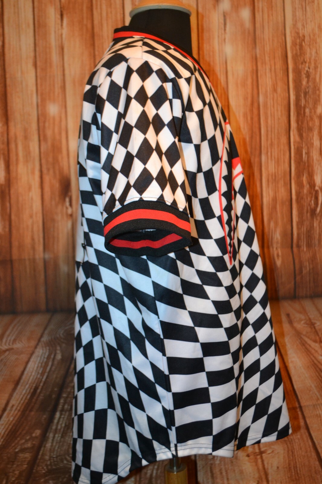 Hudson Outerwear Men’s Checker Pattern Diddy 54 Shark Teeth T Shirt Size XL