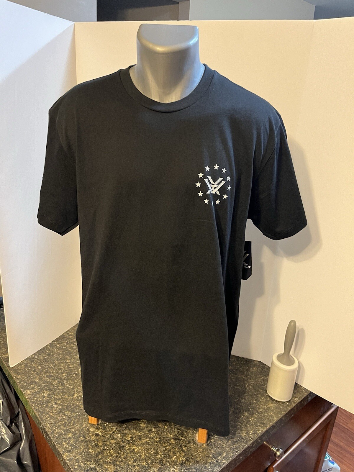 Vortex Optics Logo Men’s SS T-Shirt Black Cotton Poly – Athletic Cut Large – NWT
