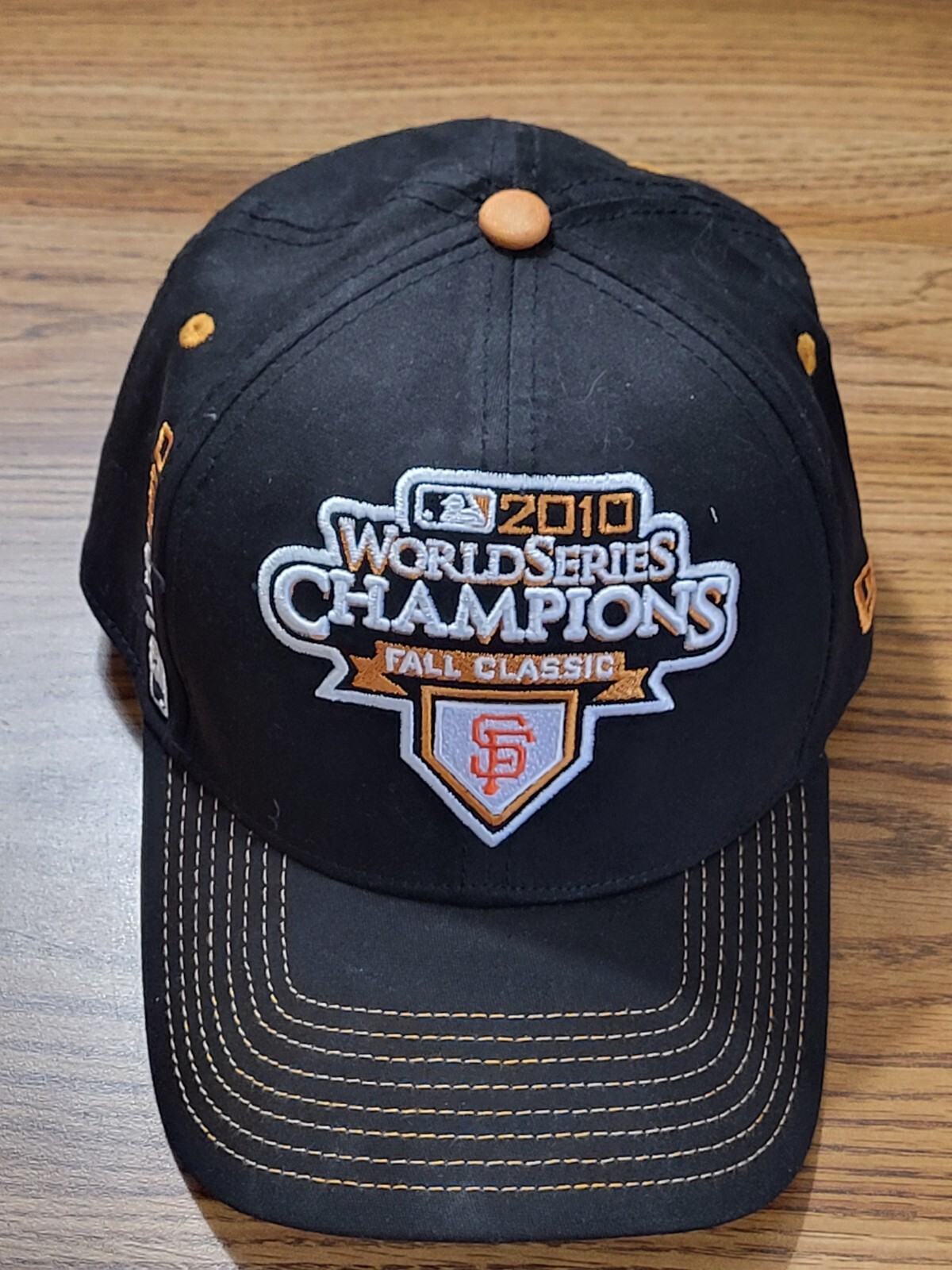Lot of 18 San Francisco Giants Items 3 Hat, 13 Cups 2 Signs 2010 2017 2019 AT&T