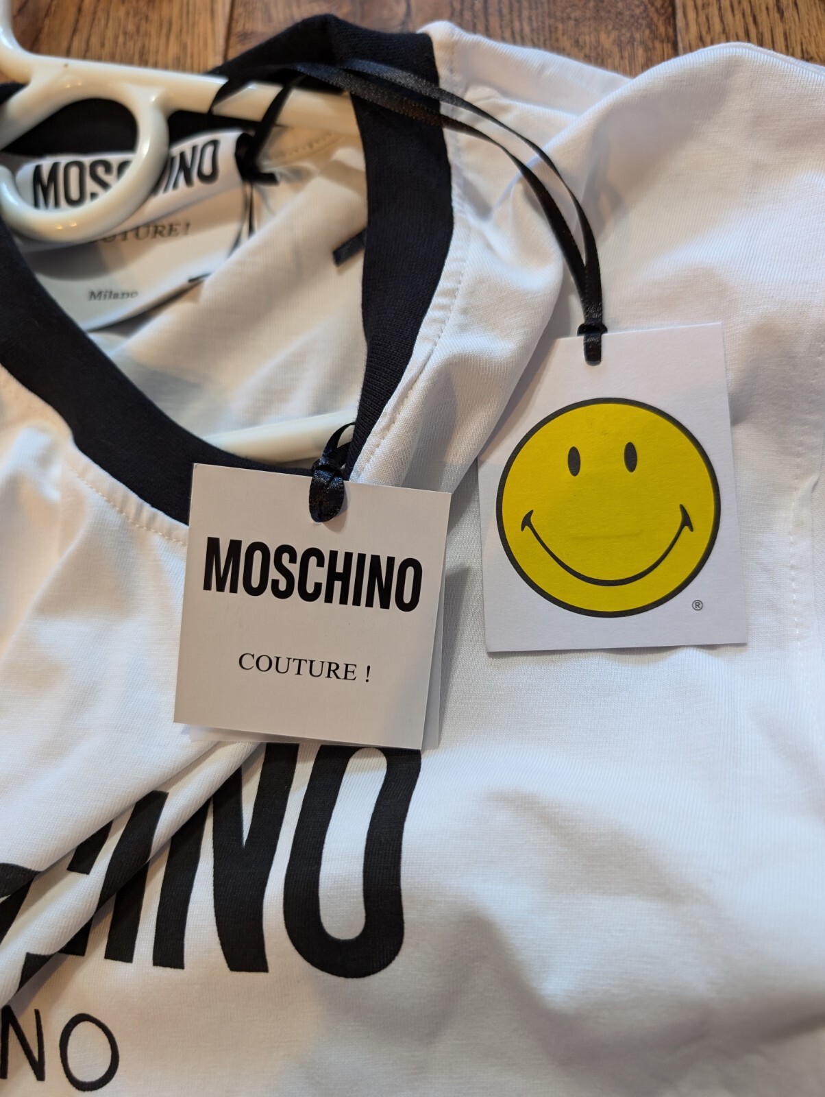 MOSCHINO MILANO SMILEY MADE IN PORTUGAL NEW MEN’S WHITE T-SHIRT SIZE 38 US