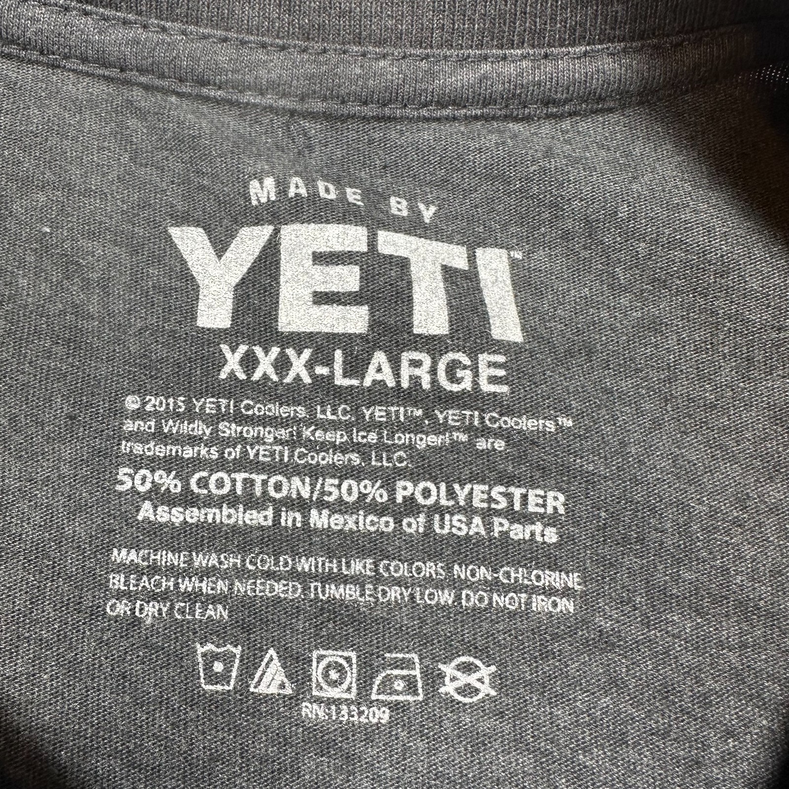 YETI Coolers T Shirt Mens 3XL Dark Gray Bear Proof Graphic Tee Outdoor