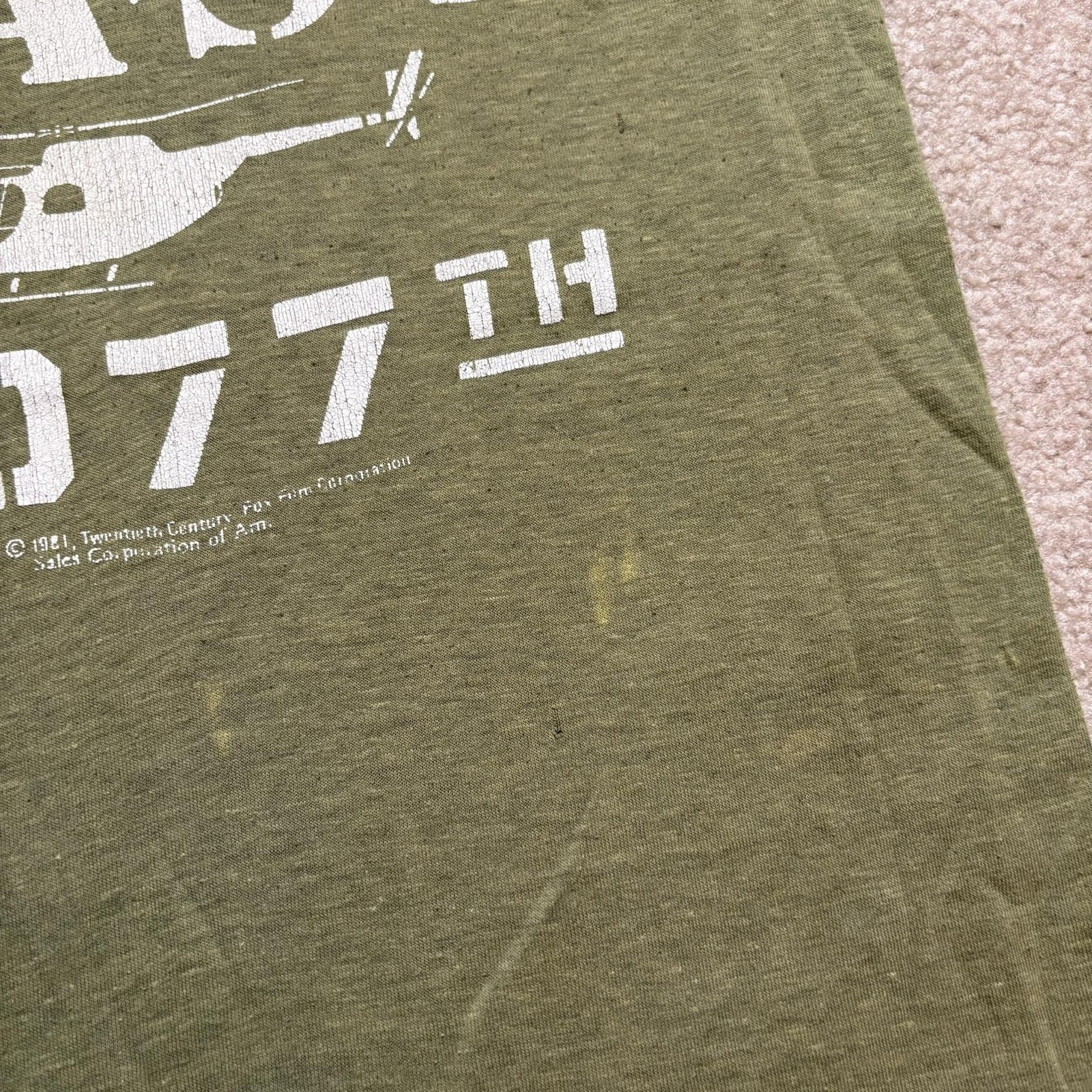 Vtg MASH 4077th Shirt Mens Small Green Helicopter Military TV Promo 1981 USA Tee