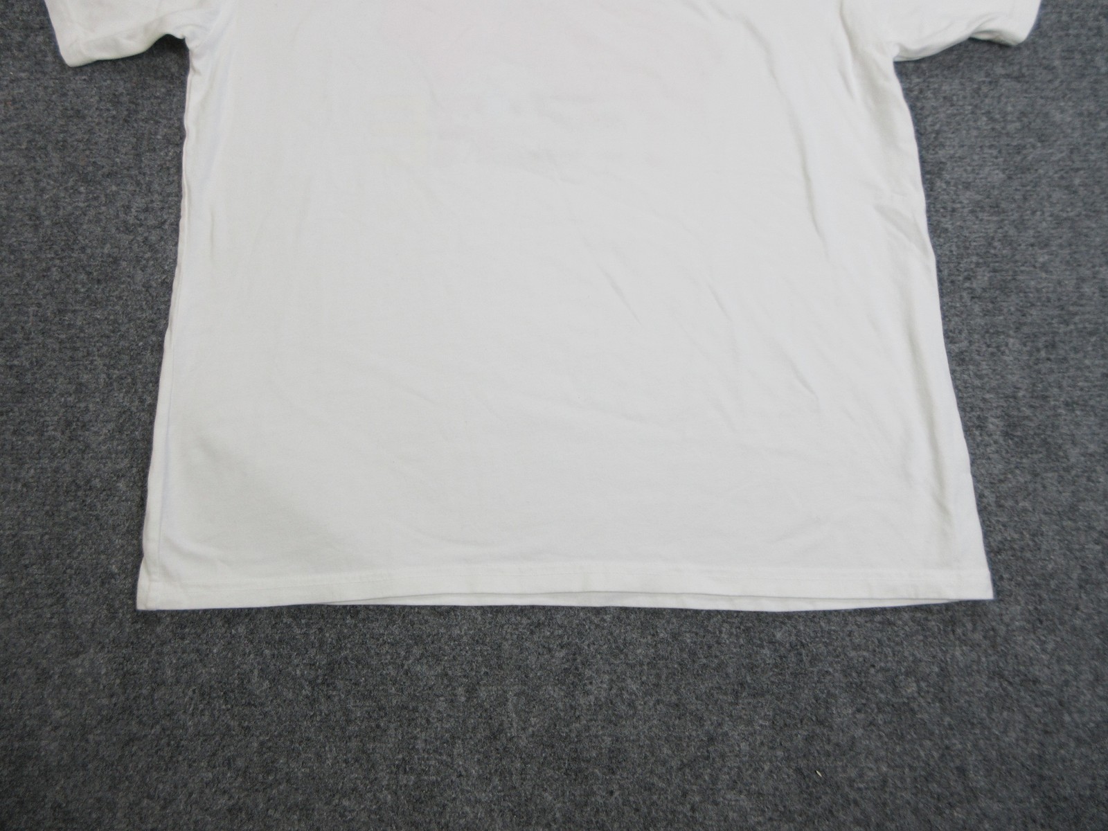 UNKNWN Shirt Mens Large White The Fight To Get There Graphic Smiley USA Tee