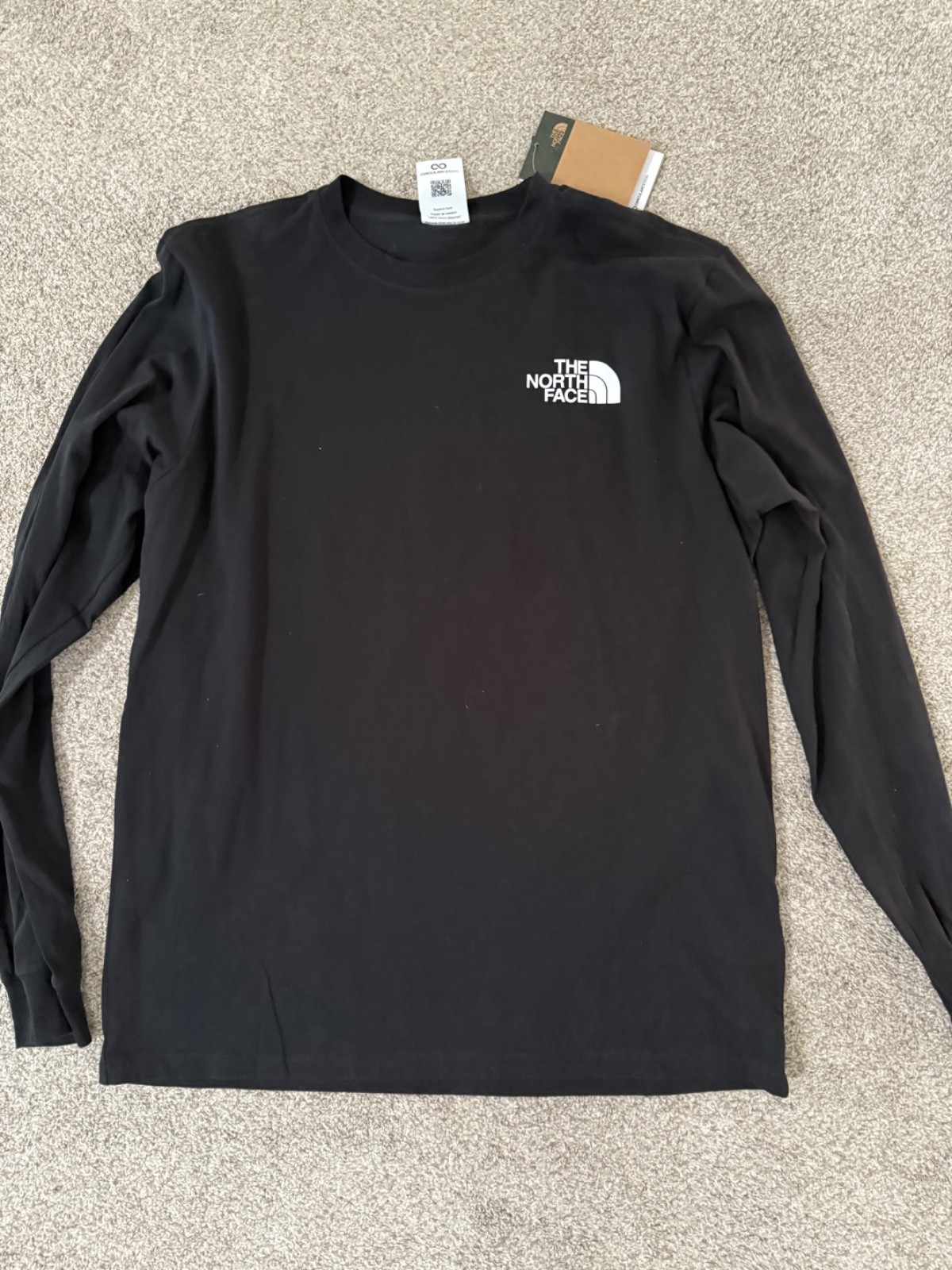 The North Face Men’s Long Sleeve Black T-Shirt Never Stop Exploring, Size L