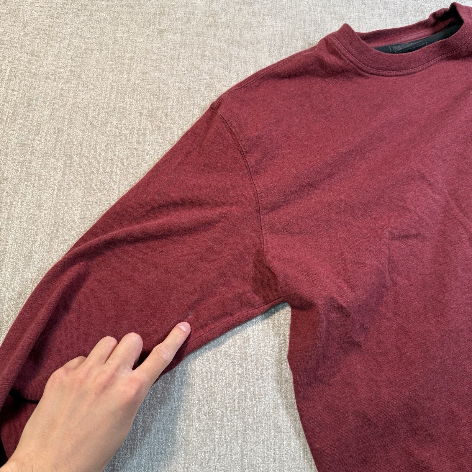 Pendleton Men’s Long Sleeve Deschutes Pocket Tee Size M 100% Cotton Maroon Red