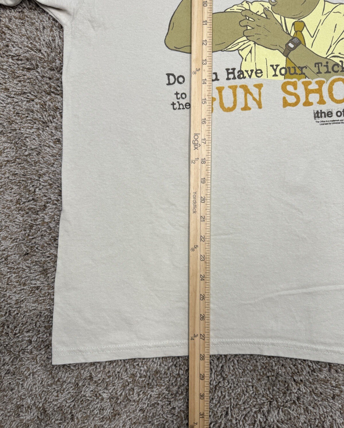Rare The Office T-Shirt Men Sz Large Dwight Schrute Tickets to the Gun Show
