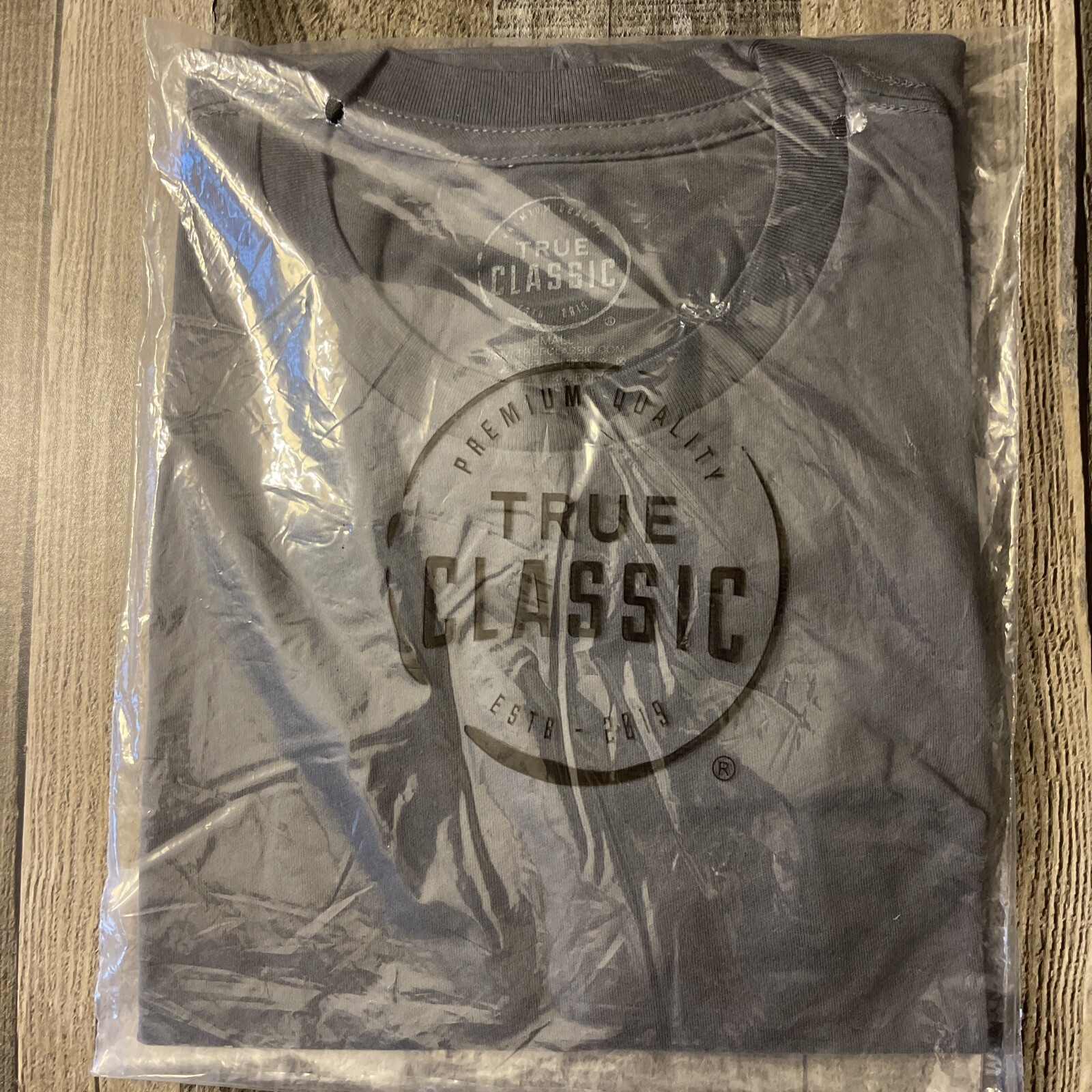 True Classic 4000 Men’s Fitted Tees Carbon Size Small