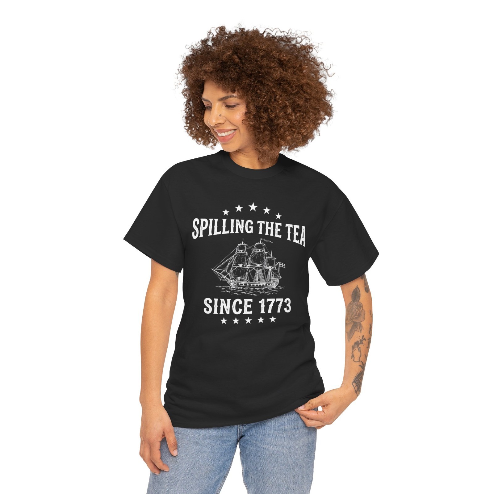 Spilling The Tea Since 1773 Retro Fun Patriotic 4th Ladies’ Round Neck Tshirt