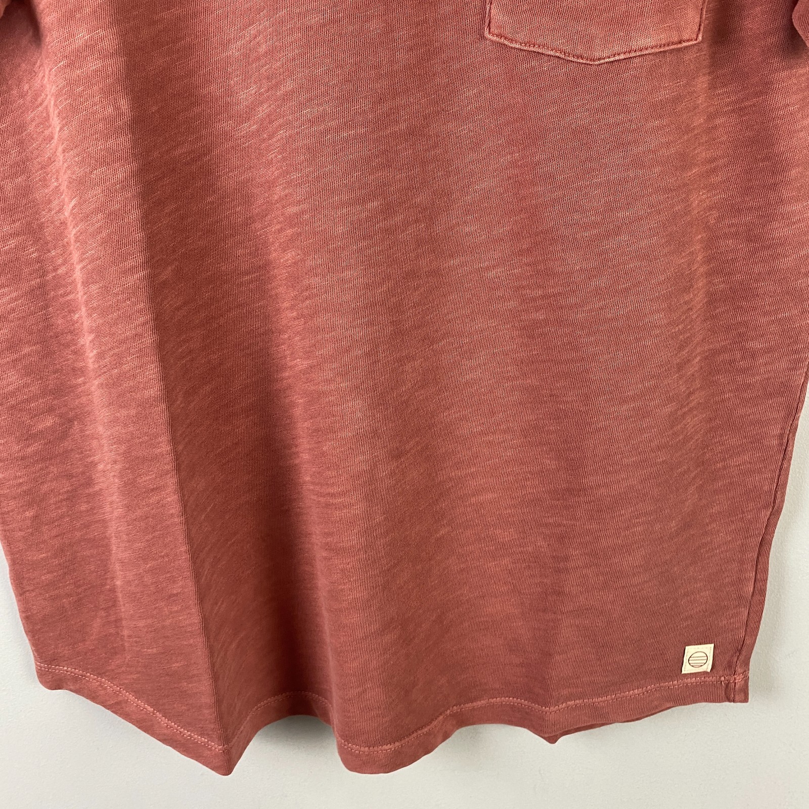 Marine Layer Tee Mens Size M Vintage Heavy Slub Pocket Rust Red Short Sleeve