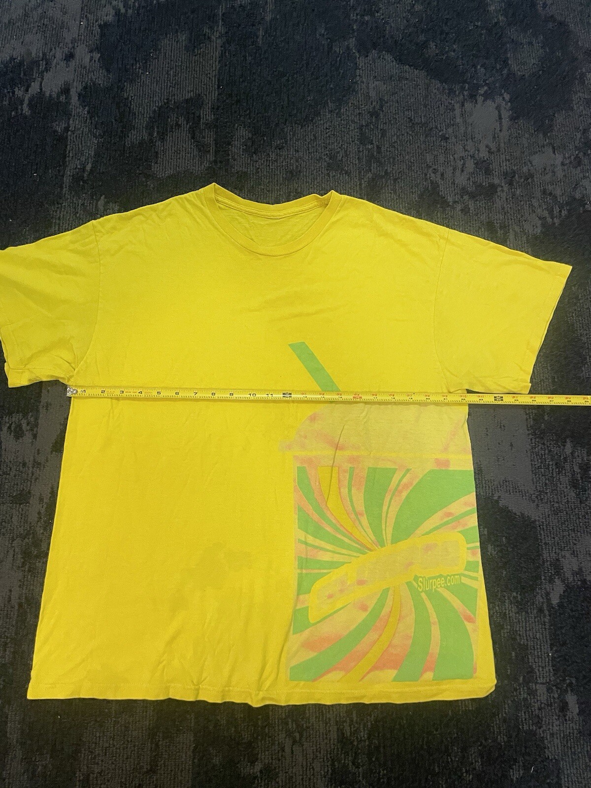 Vintage Y2K Slurpee Graphic Logo Print Tee Men ( Sz XL)