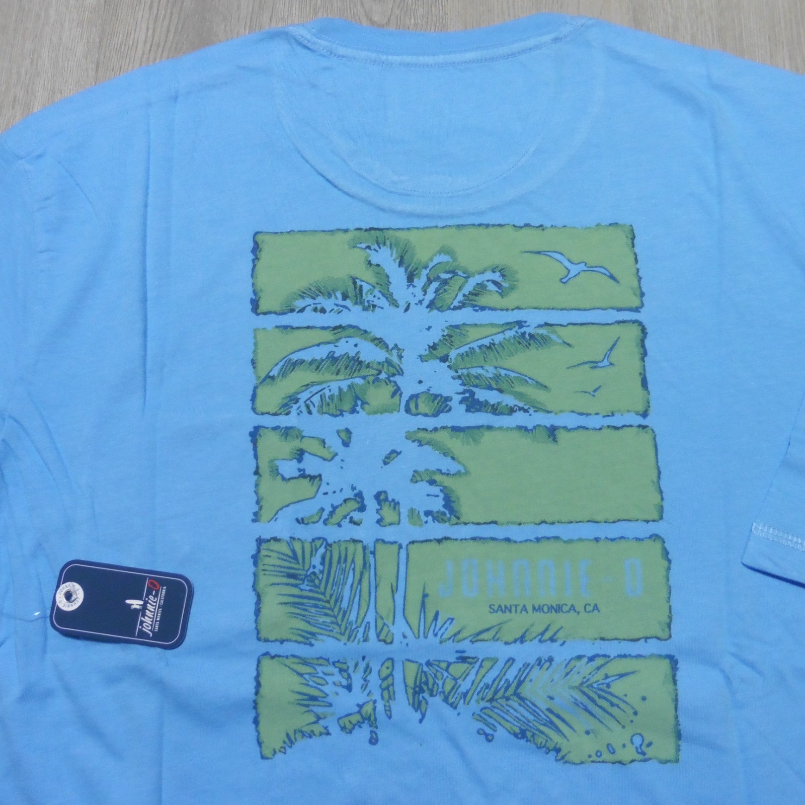 JOHNNIE O Mens L LARGE T SHIRT MALIBLU PALM PARADISE GOLF AQUA DALE 2.0 TEE