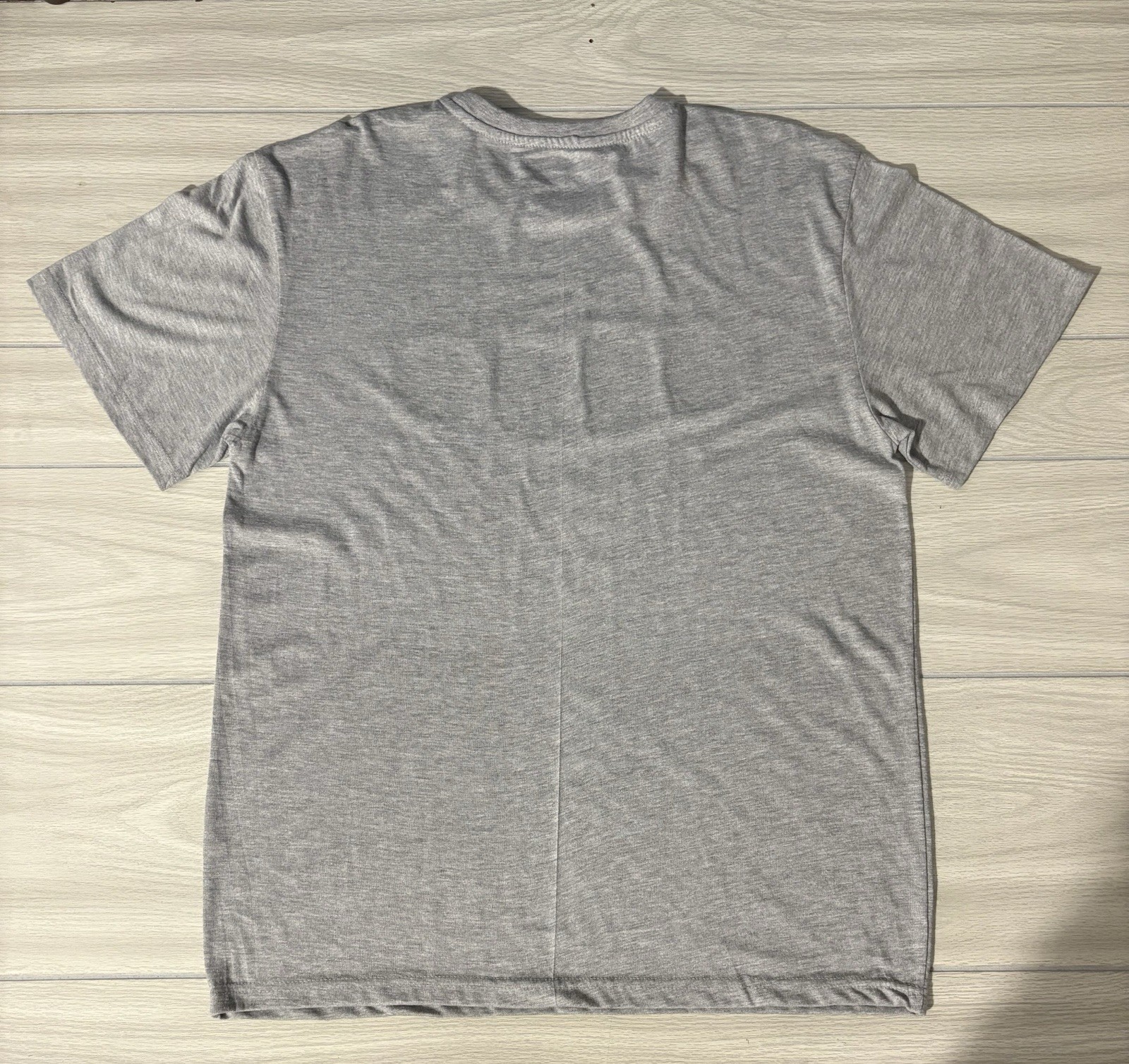 BROOKLYN VERTICAL Grey T Shirts Men’s Size L