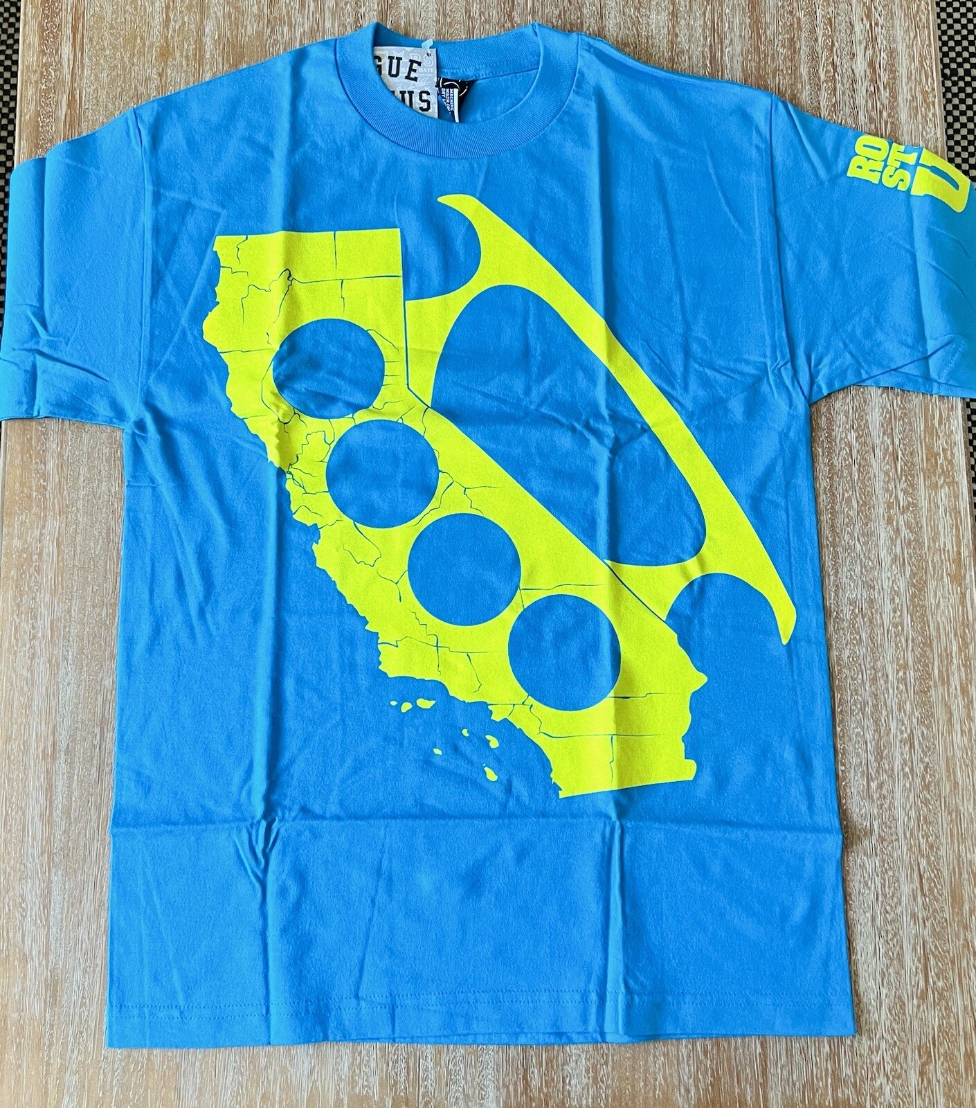 NEW Rogue Status T-shirt Tee Shirt Aqua Blue Yellow Vintage M Medium California