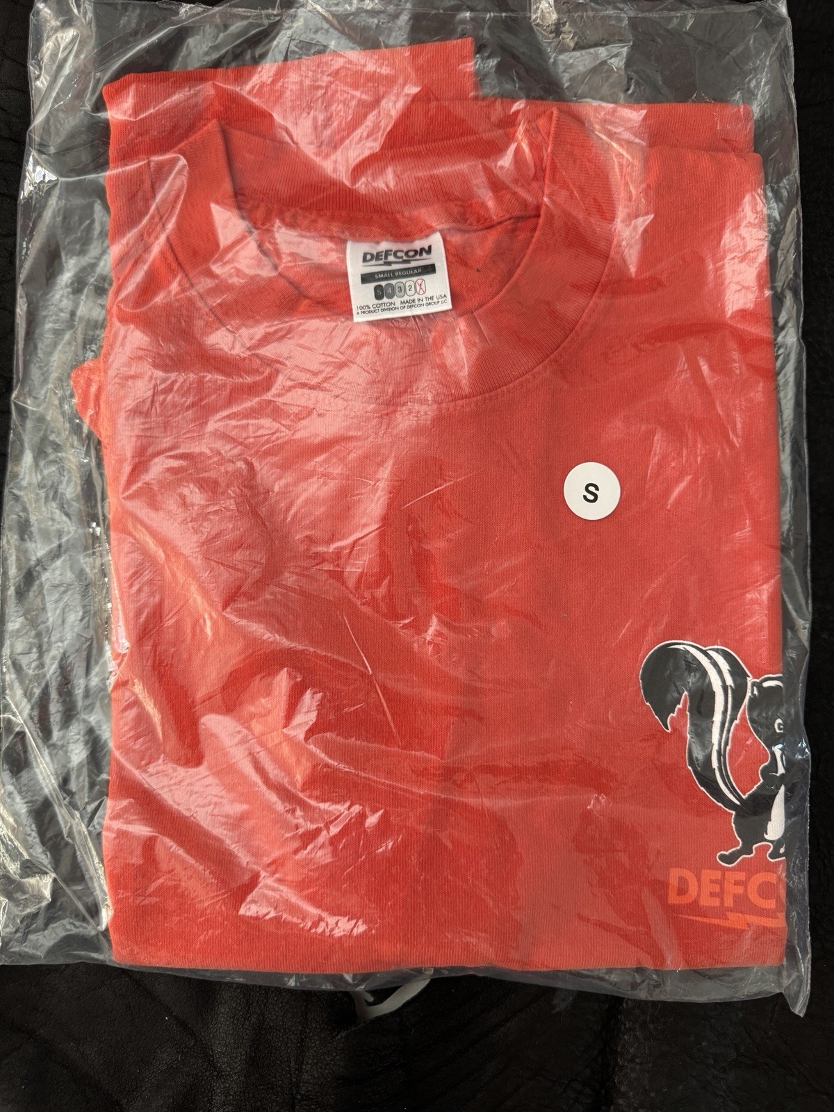 DEFCON GROUP – LOCKHEED MARTIN – Men’s Tee – Size Small – Red – Brand New