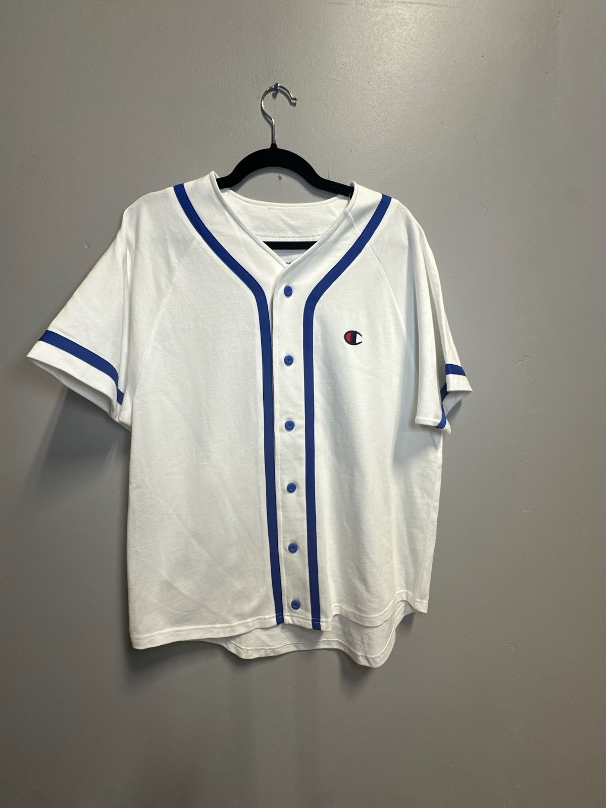 [CLOTHING SAMPLE]Men’s Champion ButtonUp Tee White Size: Medium New Without Tags