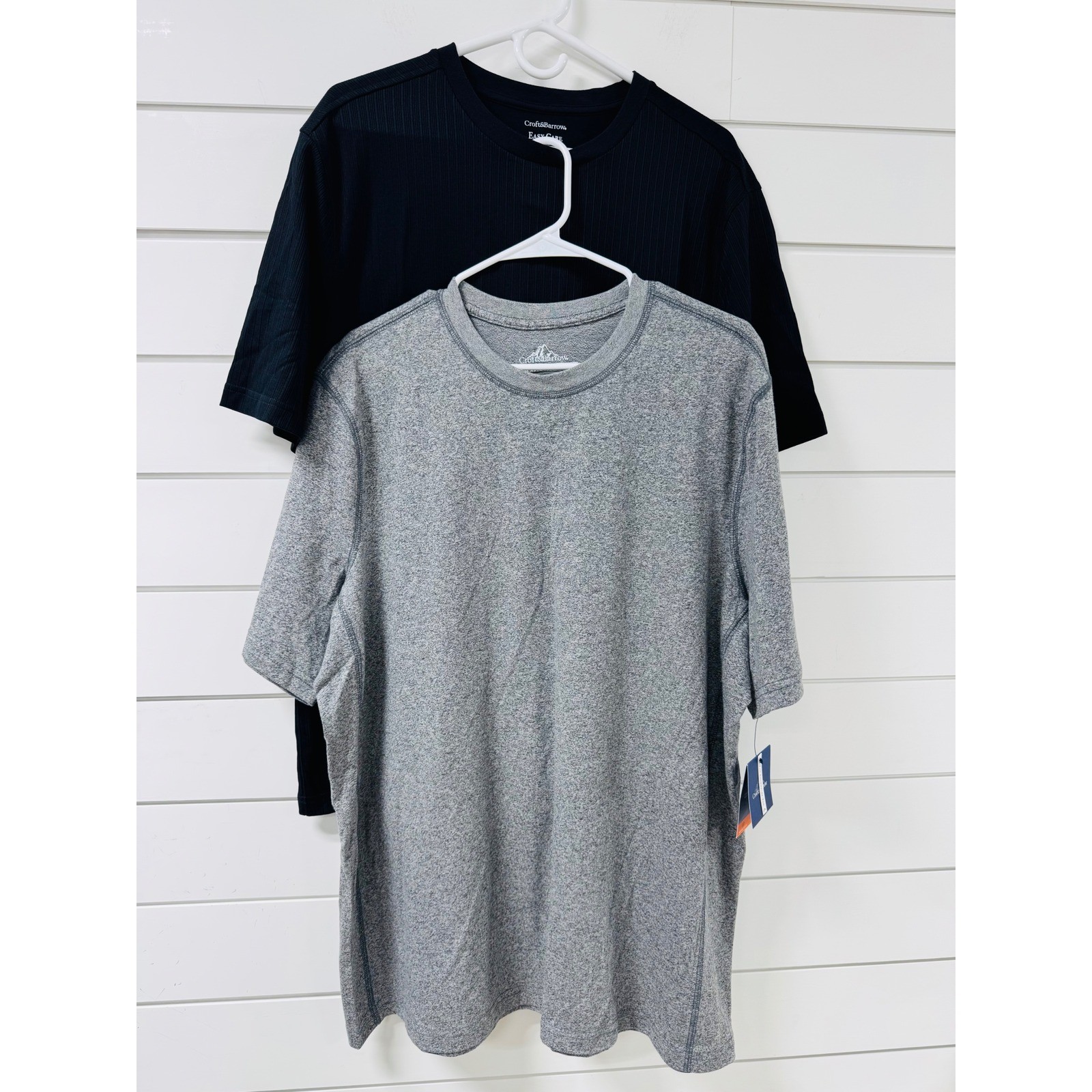 Croft & Barrow Mens XL T-Shirt Lot 2 Black Ribbed Easy Care Grey Adventure Tee