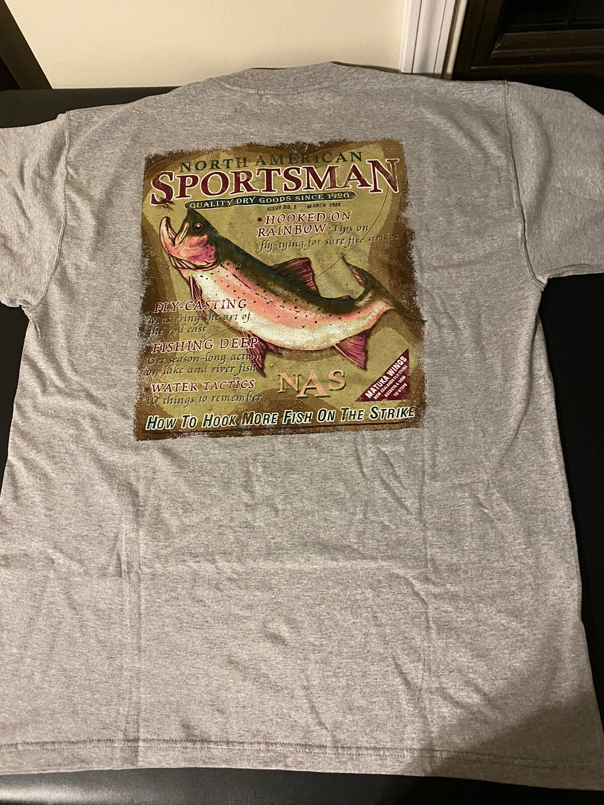 Vintage Mens American Sportsman Fishing North American Hunter T Shirt L