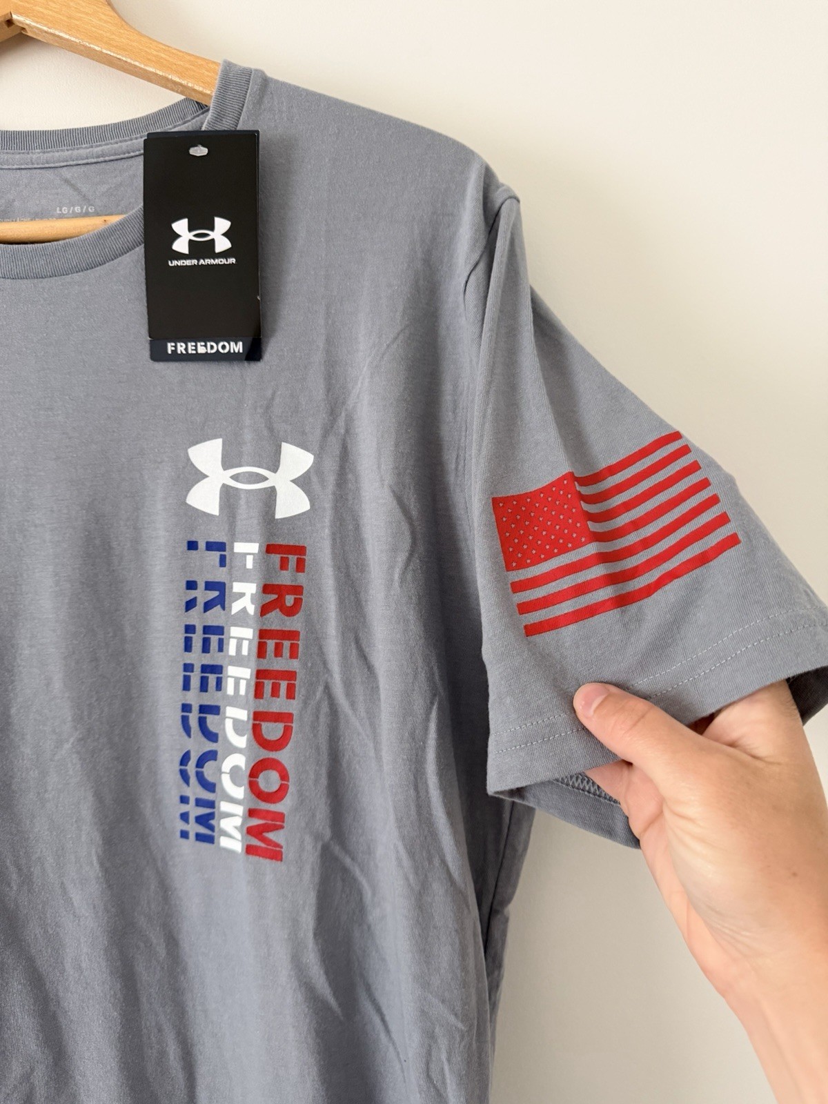 Under Armour Red White Blue Freedom Gray T-shirt NWT Men’s Large