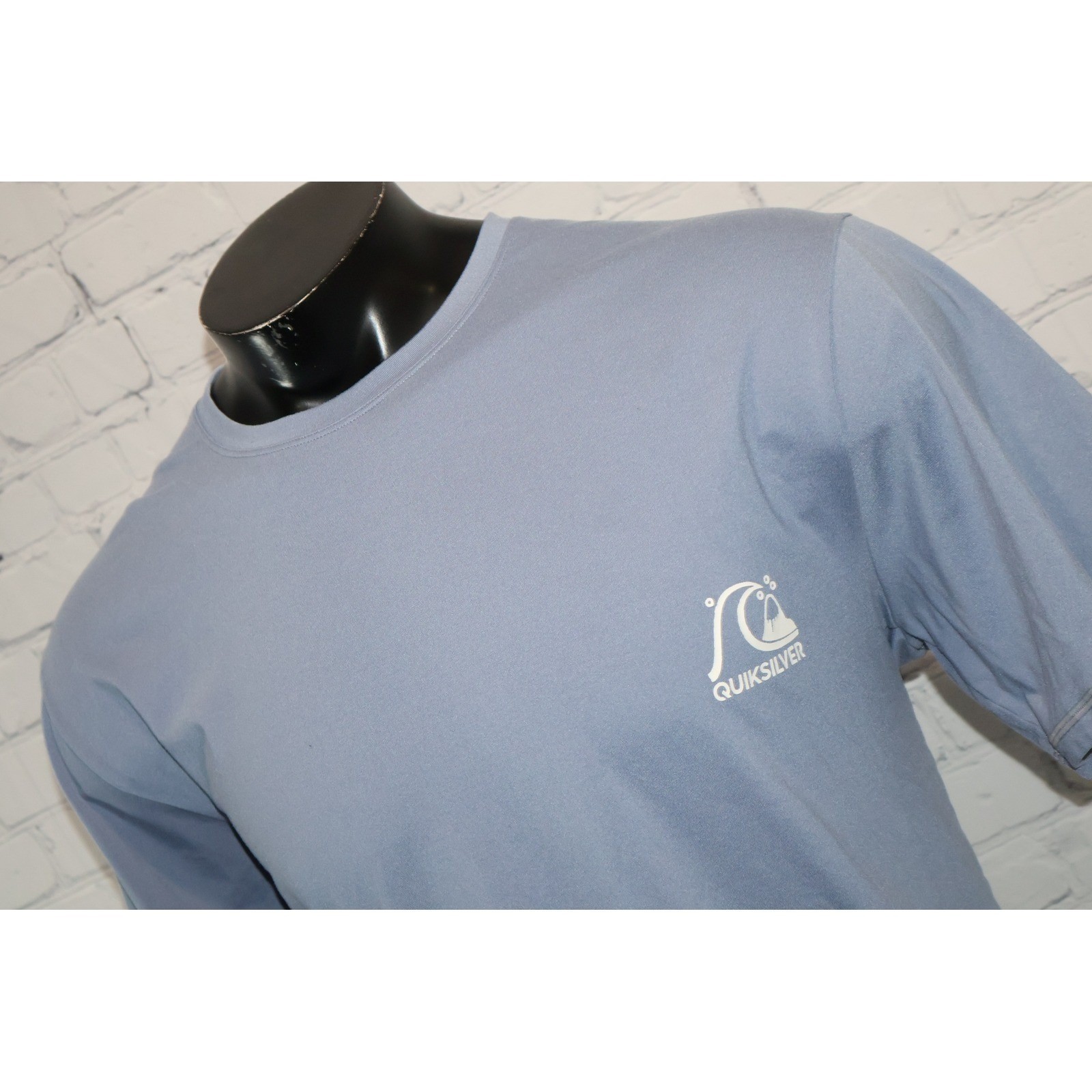 Quiksilver Sun Shirt Mens XL Blue Moisture Wicking Surf Tee Nylon Spandex Swim