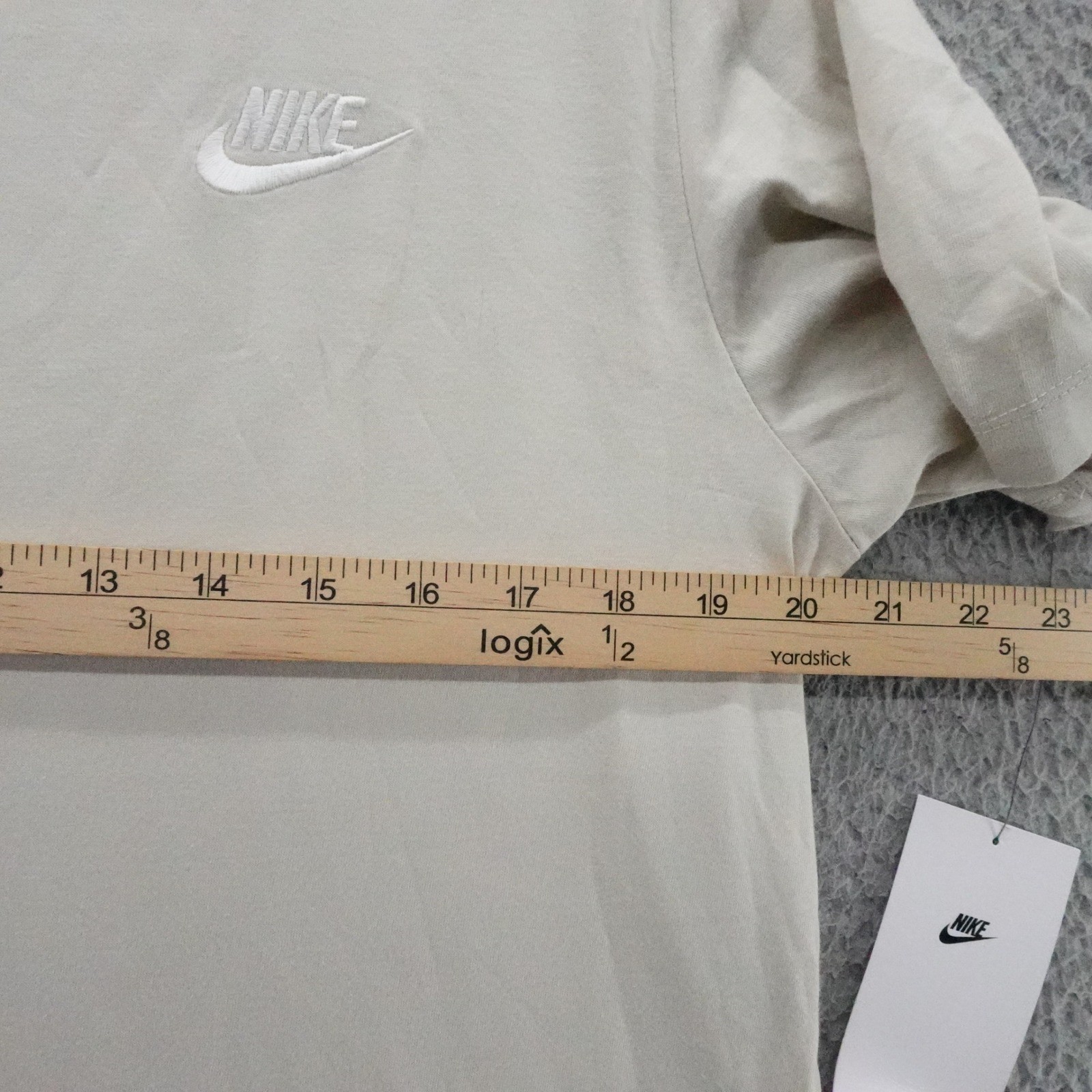Nike Sportswear Club Tee Mens Medium Light Bone White Cotton T-Shirt AR4997-073