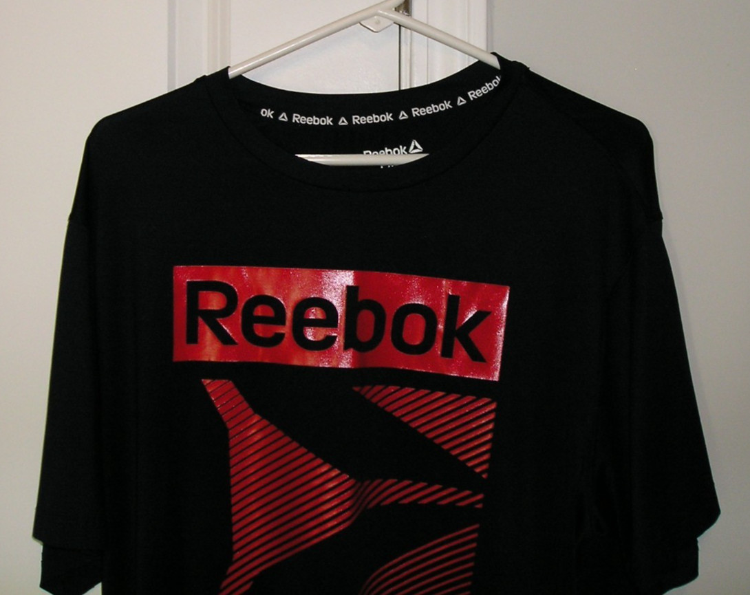 REEBOK MEN’S GRAPHIC NAVY BLUE (SS) POLYESTER/SPANDEX CREW NECK T. SHIRT~NICE!