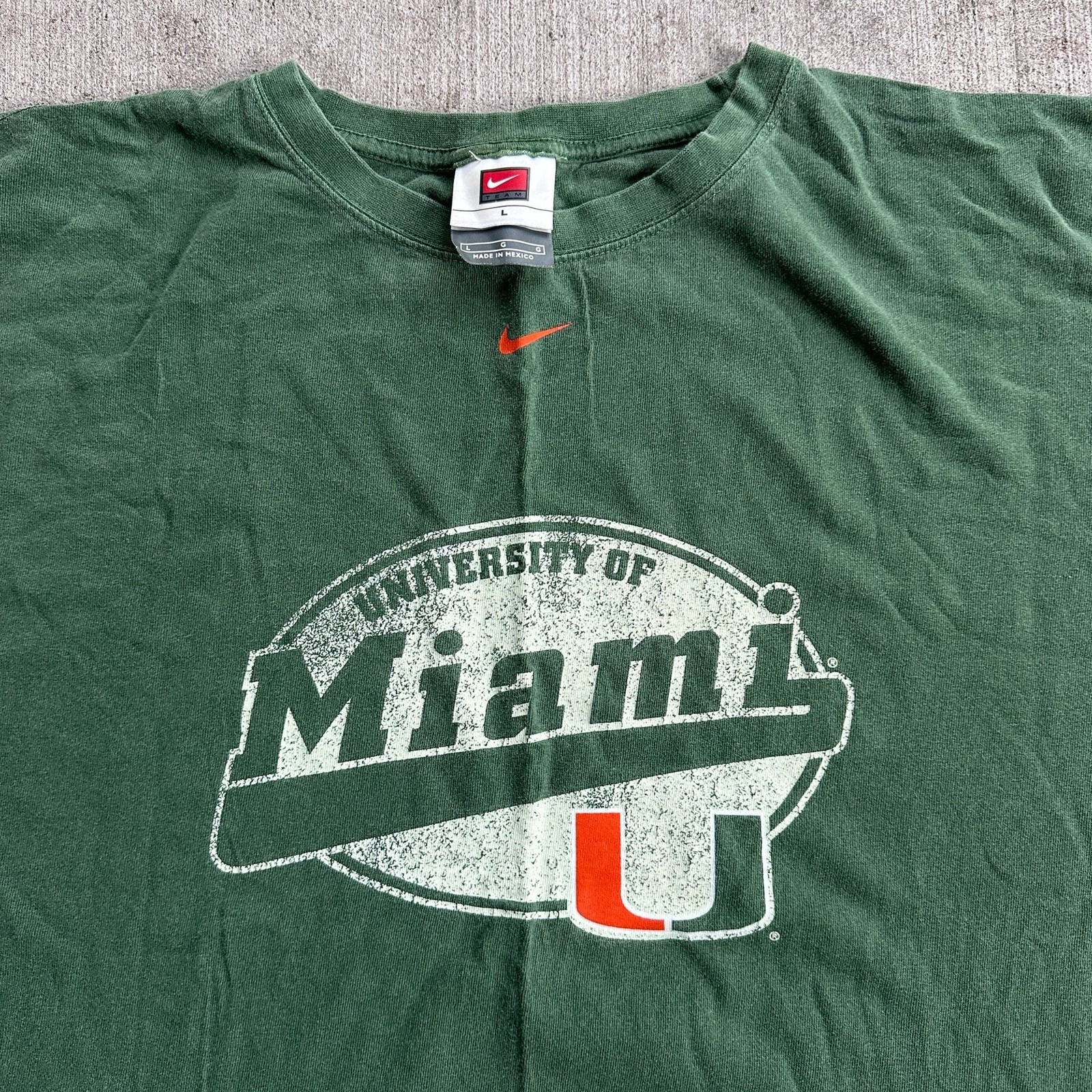 Vintage Nike Team University of Miami Hurricanes Green Graphic T-Shirt Men’s Siz