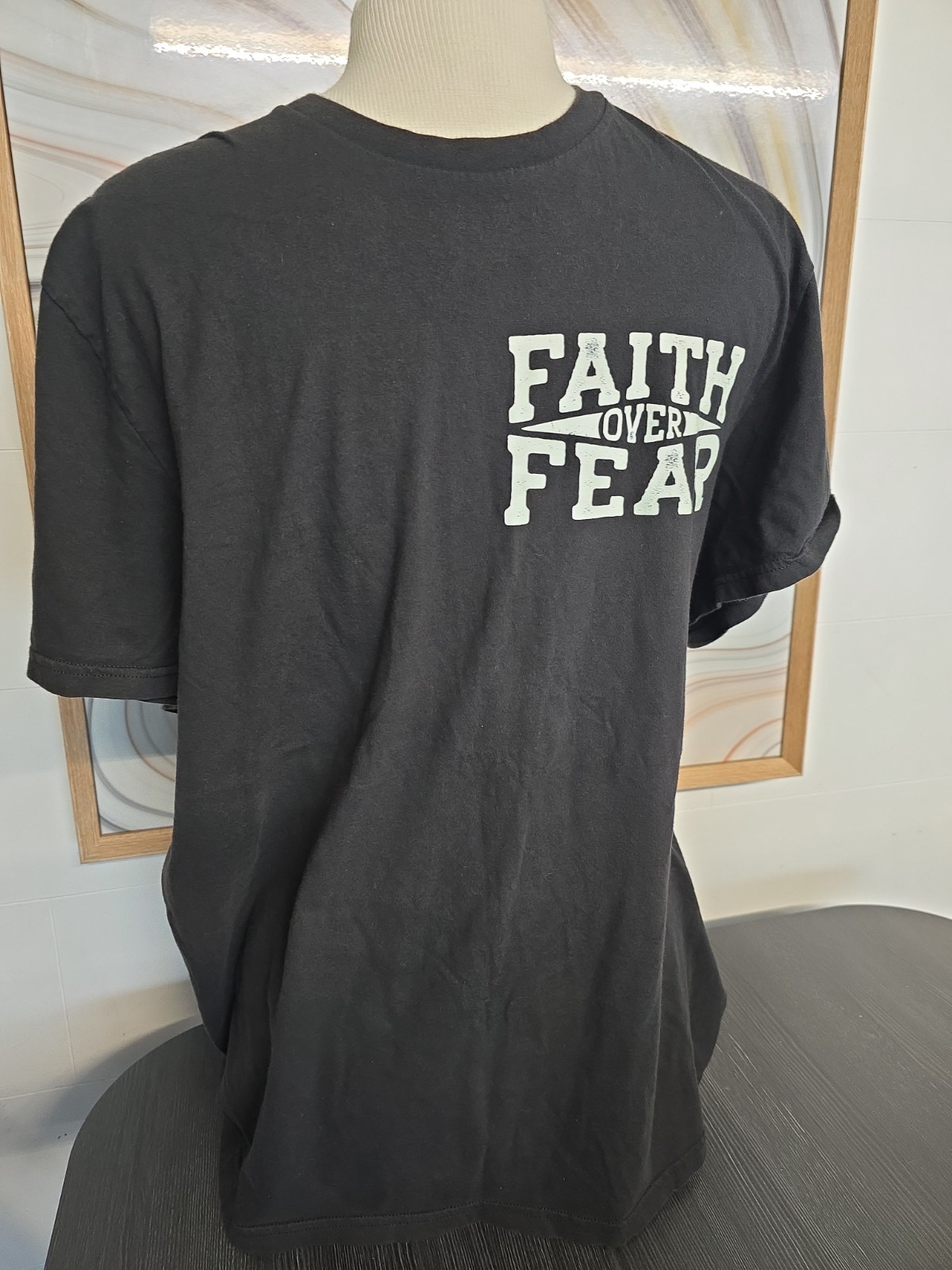 Faith Over Fear Mens XL T-shirt Nice