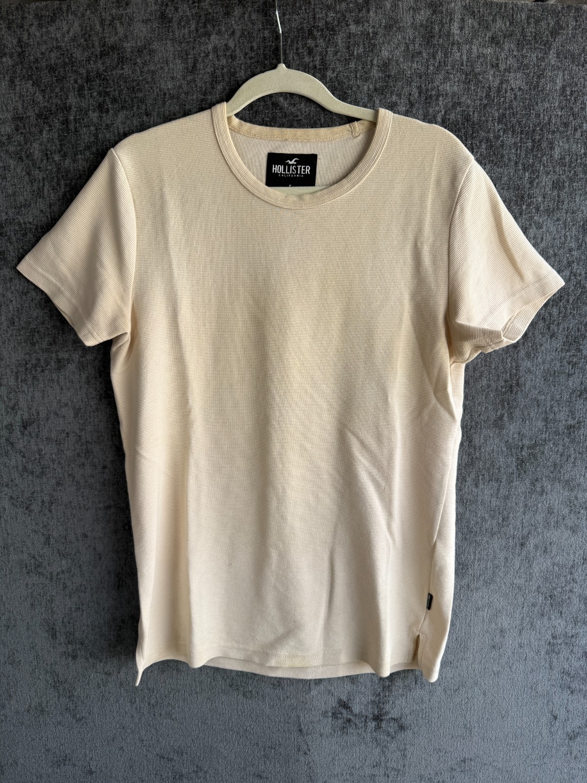 Lot of 12 HOLLISTER Mens Sz Small T Shirts Short Sleeve Mixed Colors
