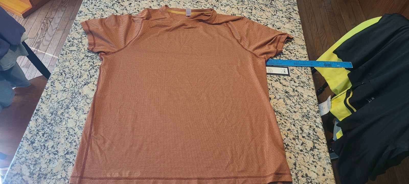 RHONE Glacier short sleeve Tee shirt Men’s Size 2XL NWT RARE