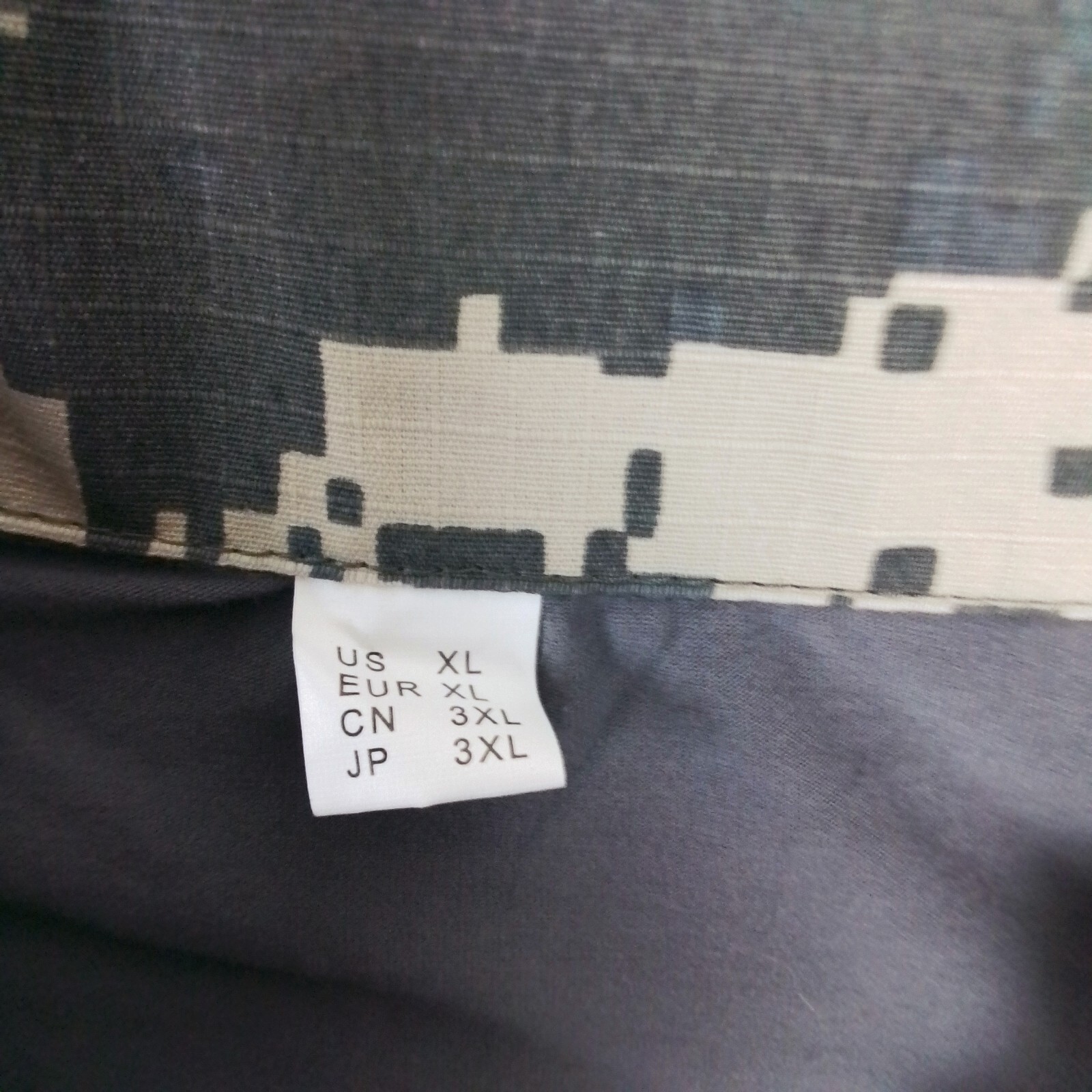 New Magcomsen First Grade Class B Men’s Size XL Shirt Gray W/Digital Camo Sleeve