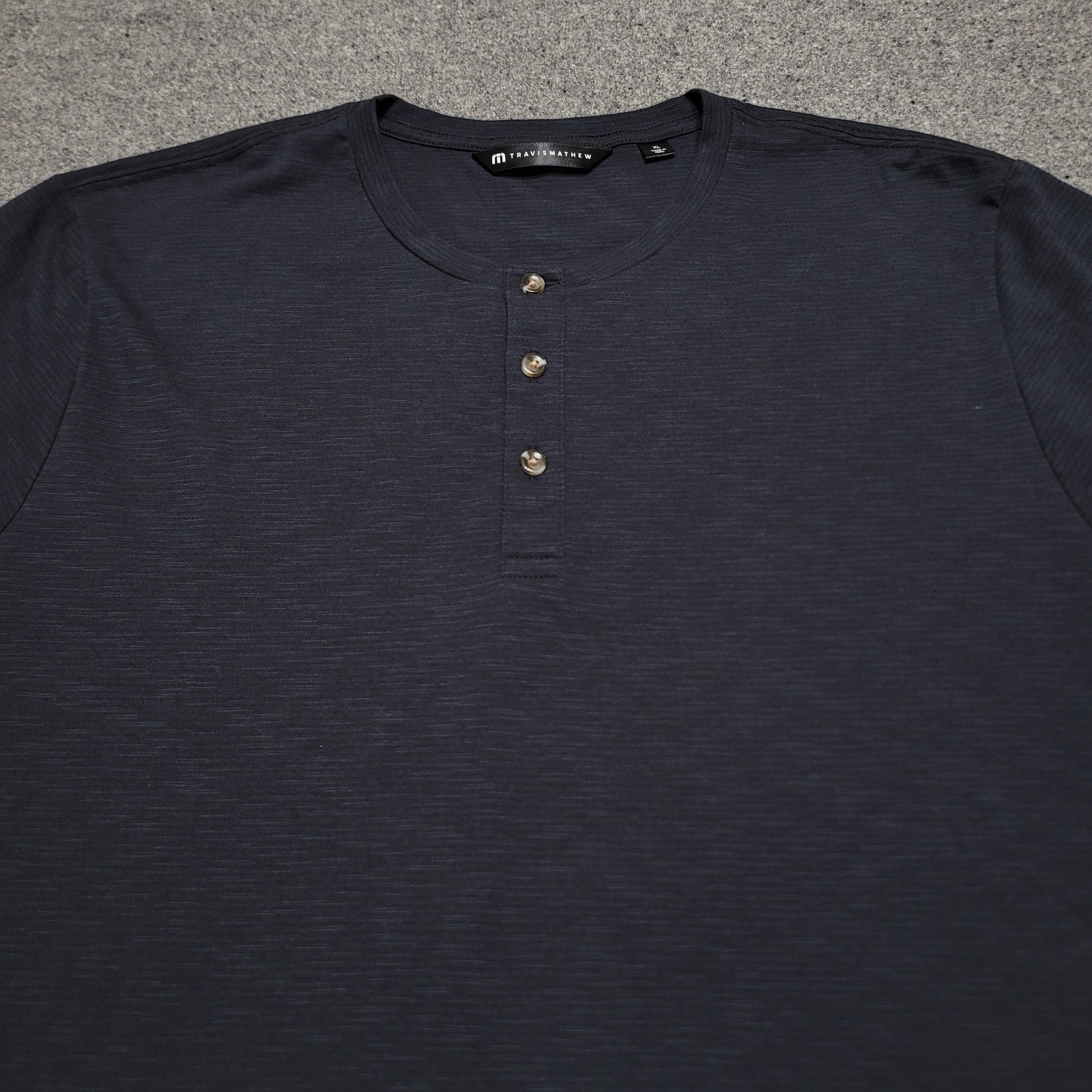 Travis Mathew Shirt Mens Extra Large Heather Black All Adrift Henley Soft Casual