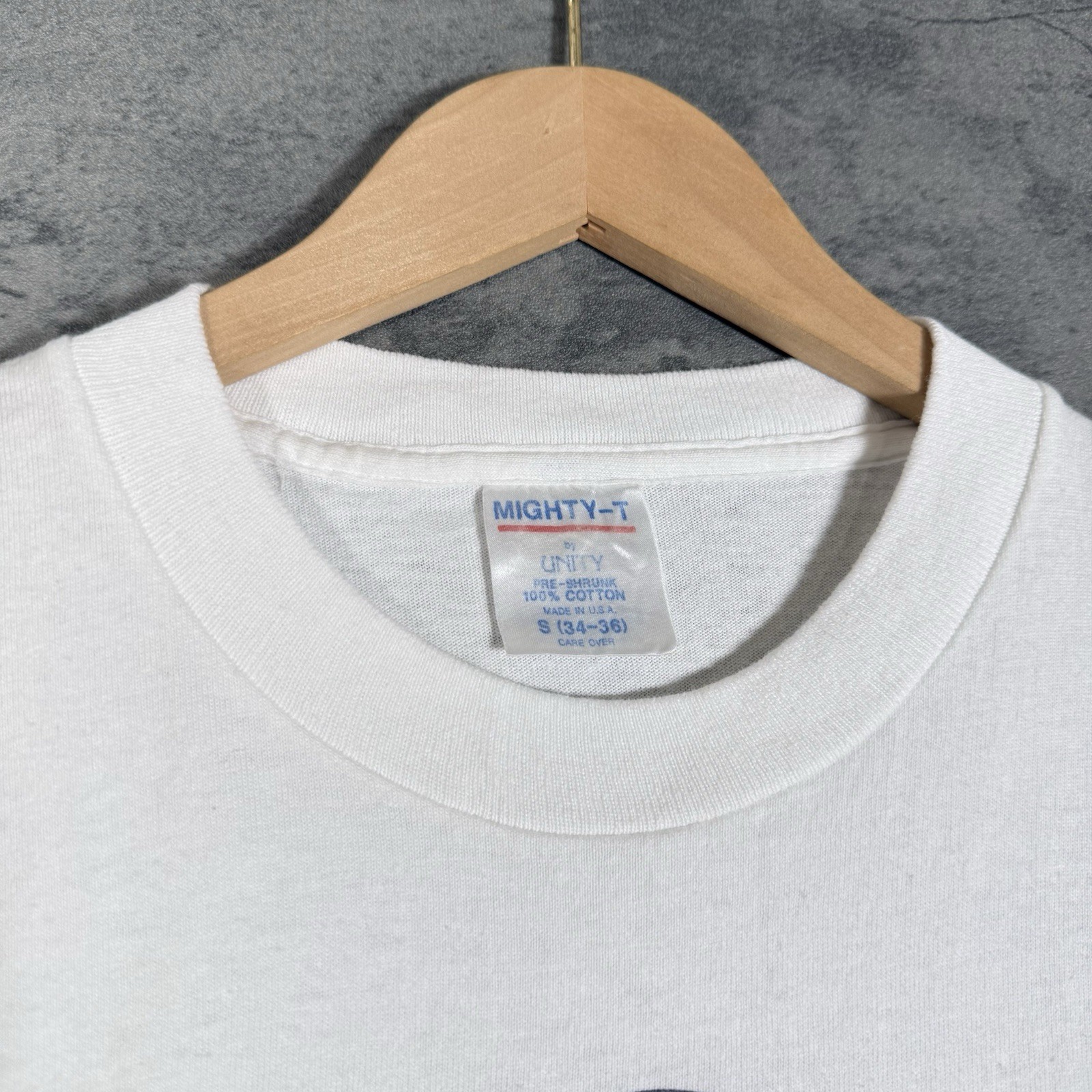 Vintage 80s Carnival Cruise Parasailing Bahamas Tourist Summer Graphic T Shirt S