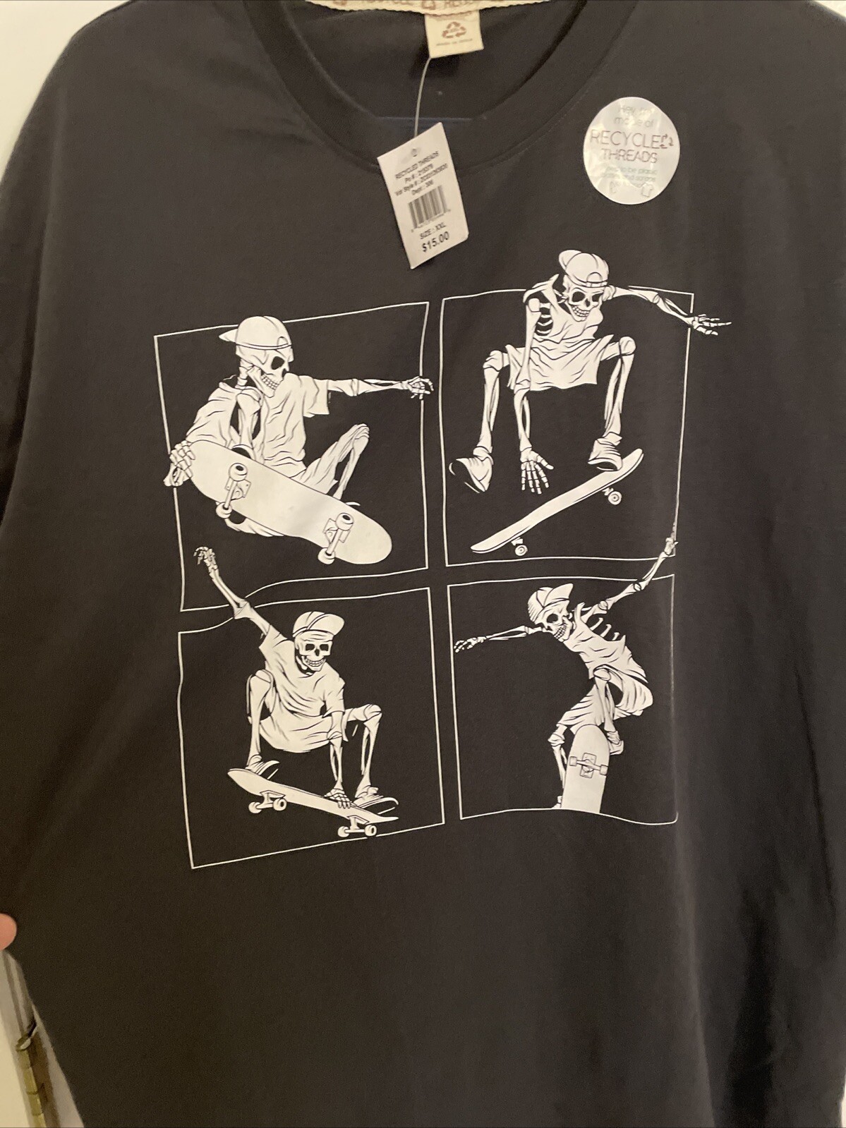 Recycled Threads Skeleton Skateboard Mens T-shirt – Gray 2XL NWT $15