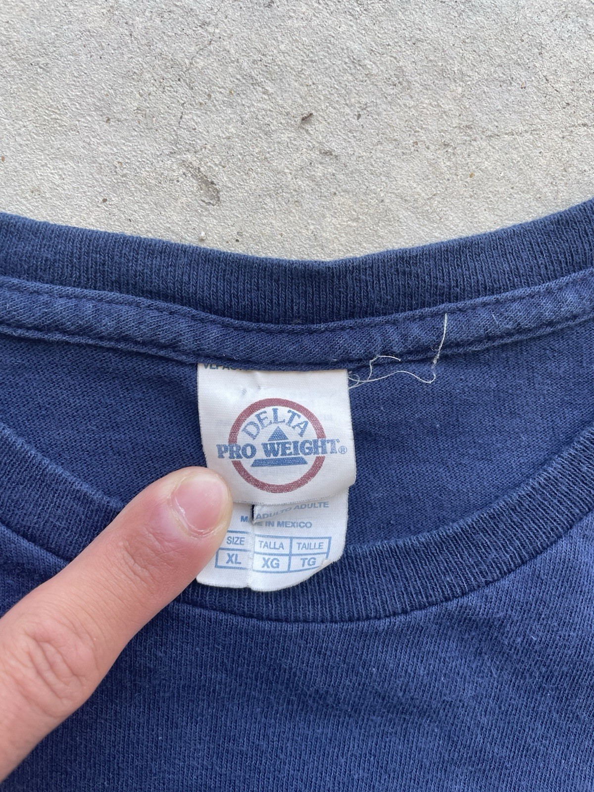 Delta Pro Weight, San Fransisco Graphic Tee Men’s XL Navy Blue Souvenir Tee