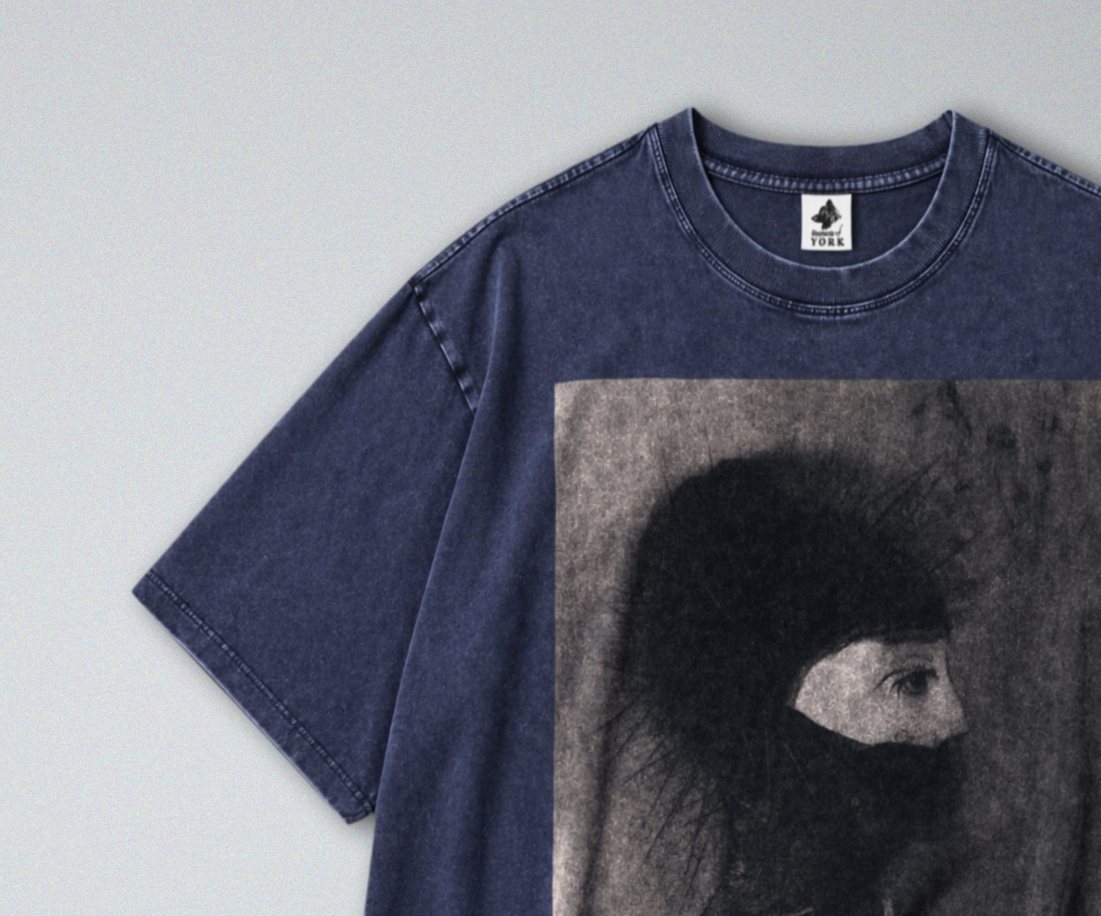 100% Cotton Tee – Unisex Retro Oversized Fit – Surrealism & Dark Aesthetic Print